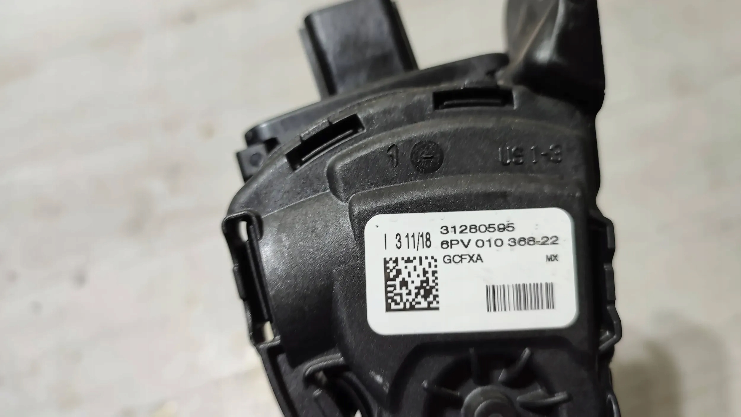 Volvo V40 II 2018r accelerator pedal potentiometer
