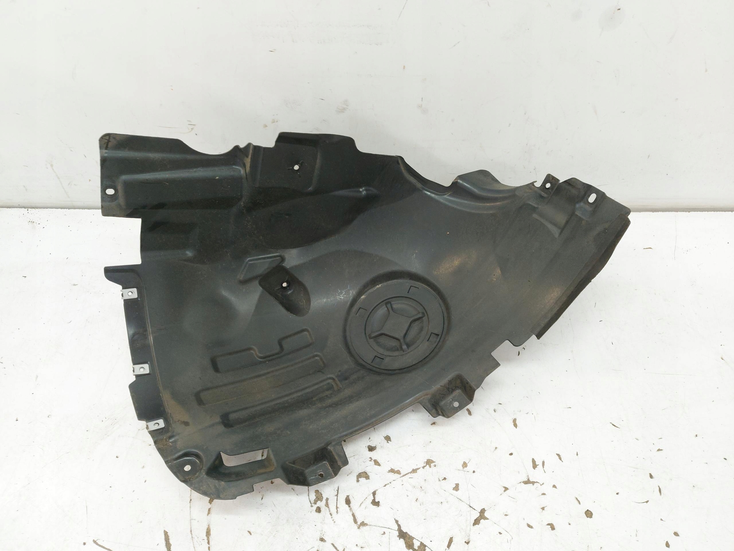 Mercedes GLA 250e LIFT II H247 mudguard right front A2478840200
