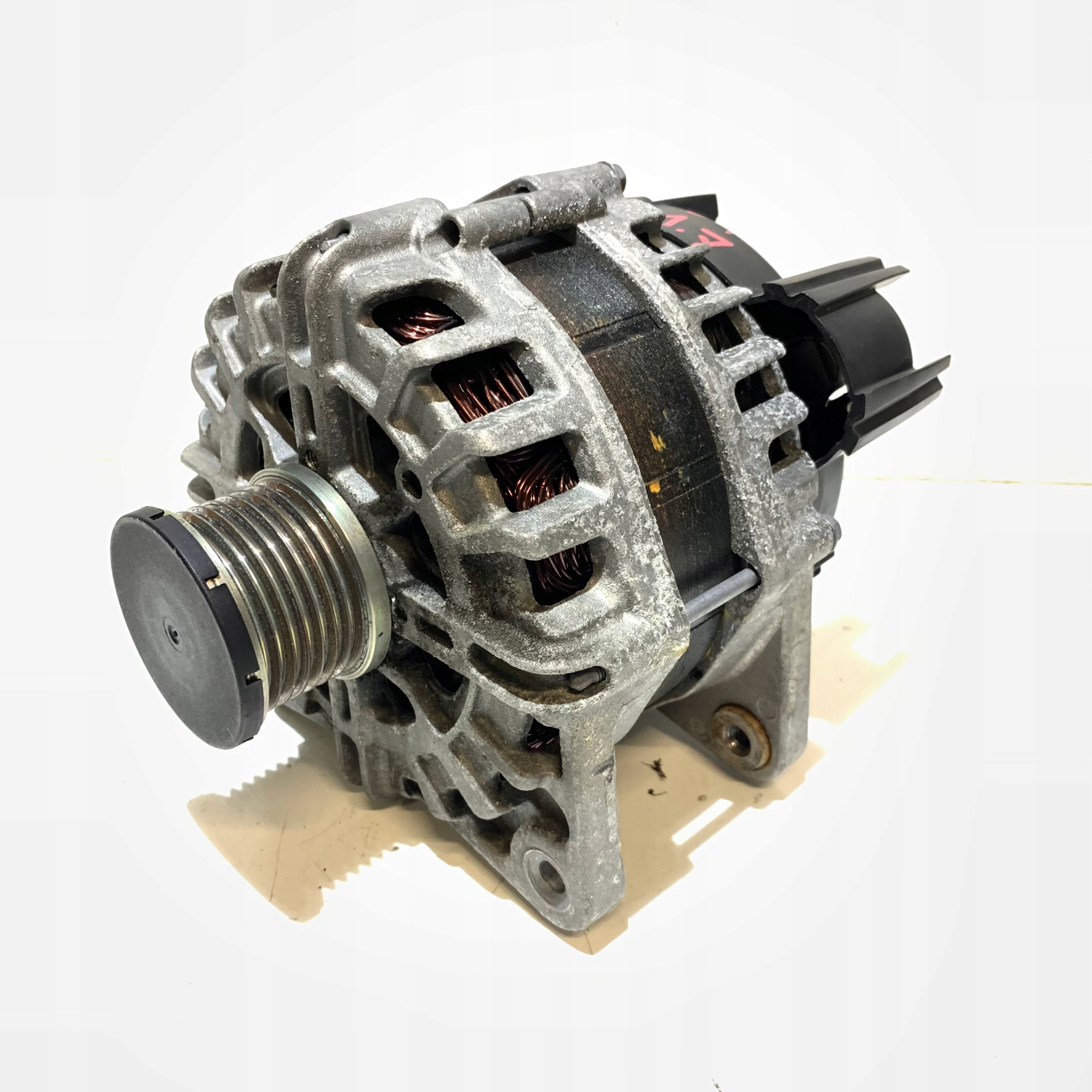 RENAULT SCENIC IV 1.7 DCI ALTERNATOR 231004742R