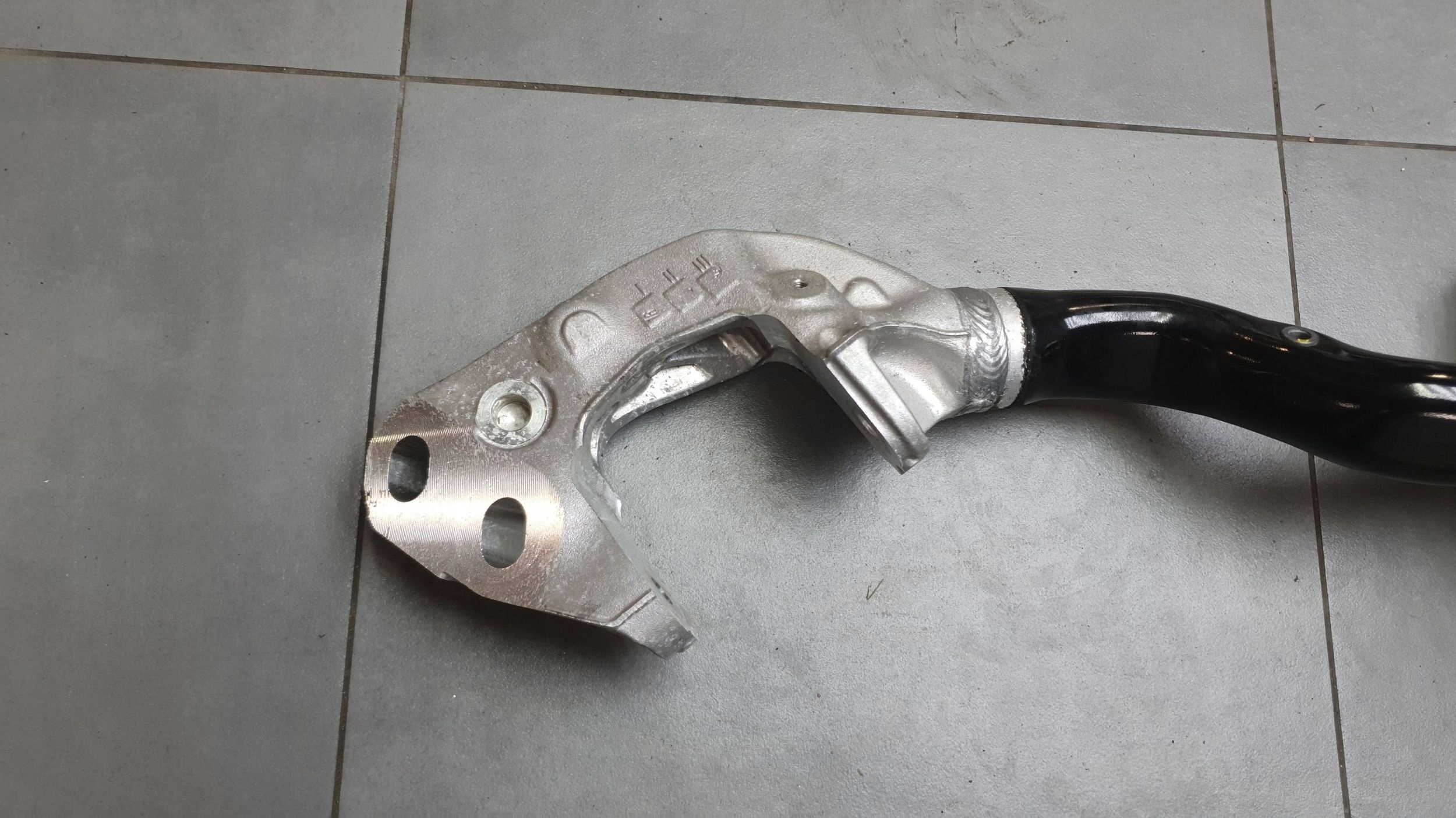 Audi Q8 axle beam front axle beam subframe of the engine 4M0399315T