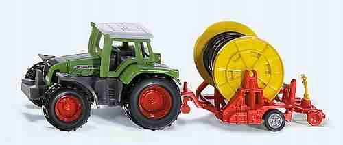 

Siku Traktor Favorit Z Deszczownica Szpulowa 1677