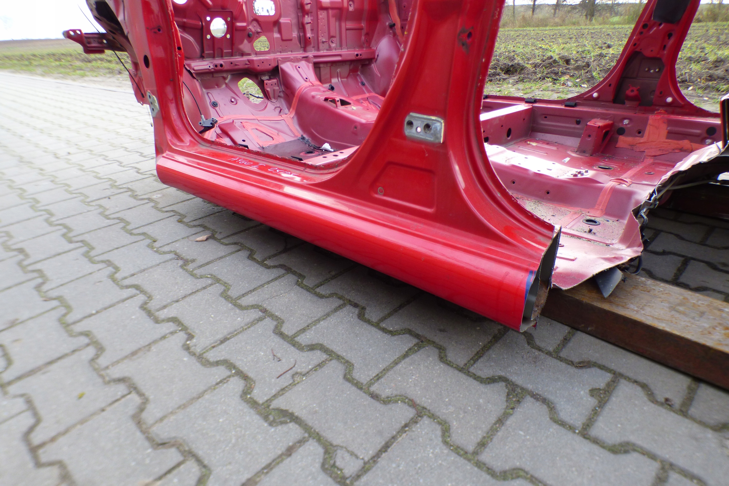threshold pillar left TOYOTA AYGO and