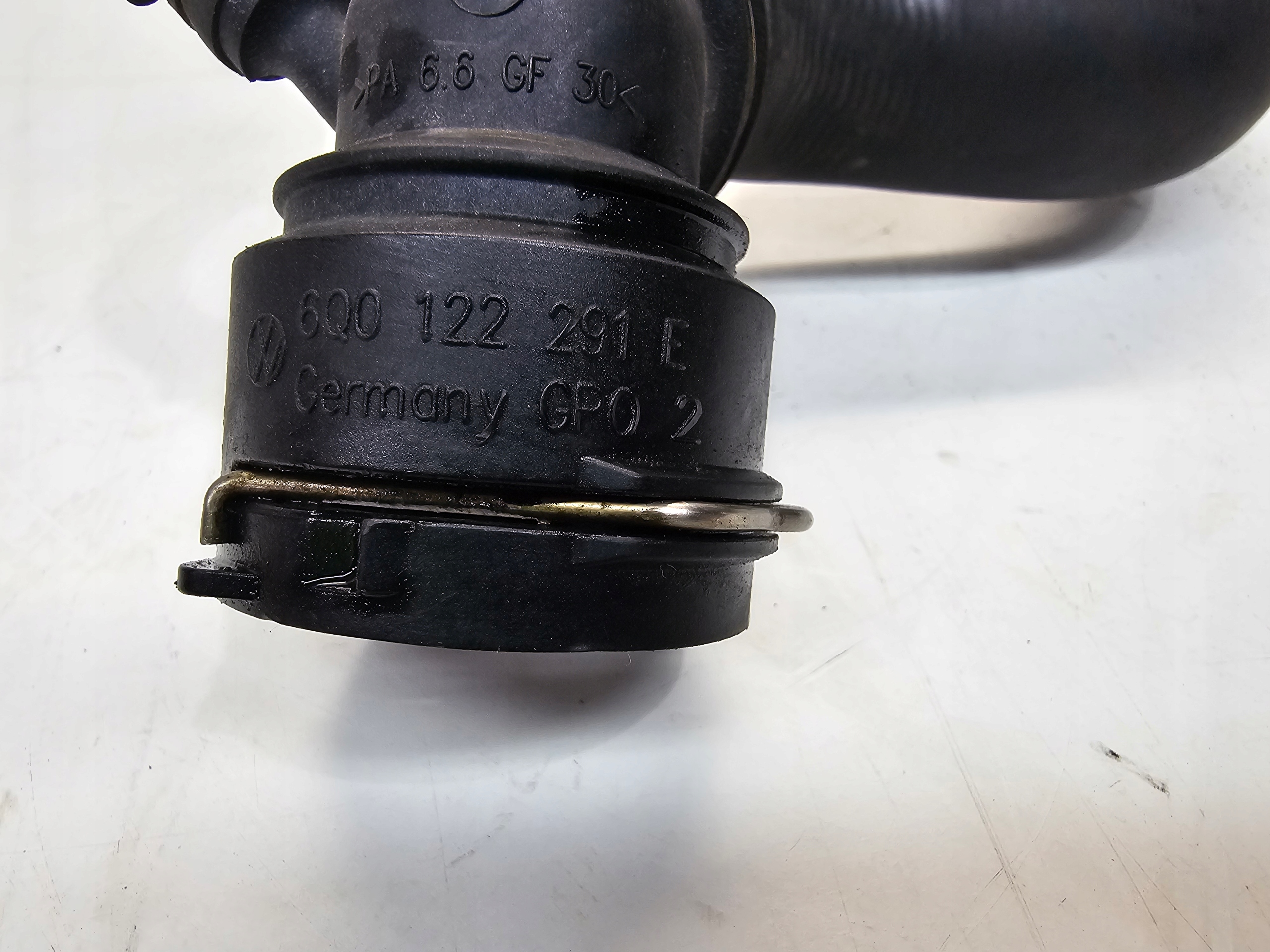 cijev prijenos vode AUDI VW SEAT 1.9 TDI 6Q0122291E
