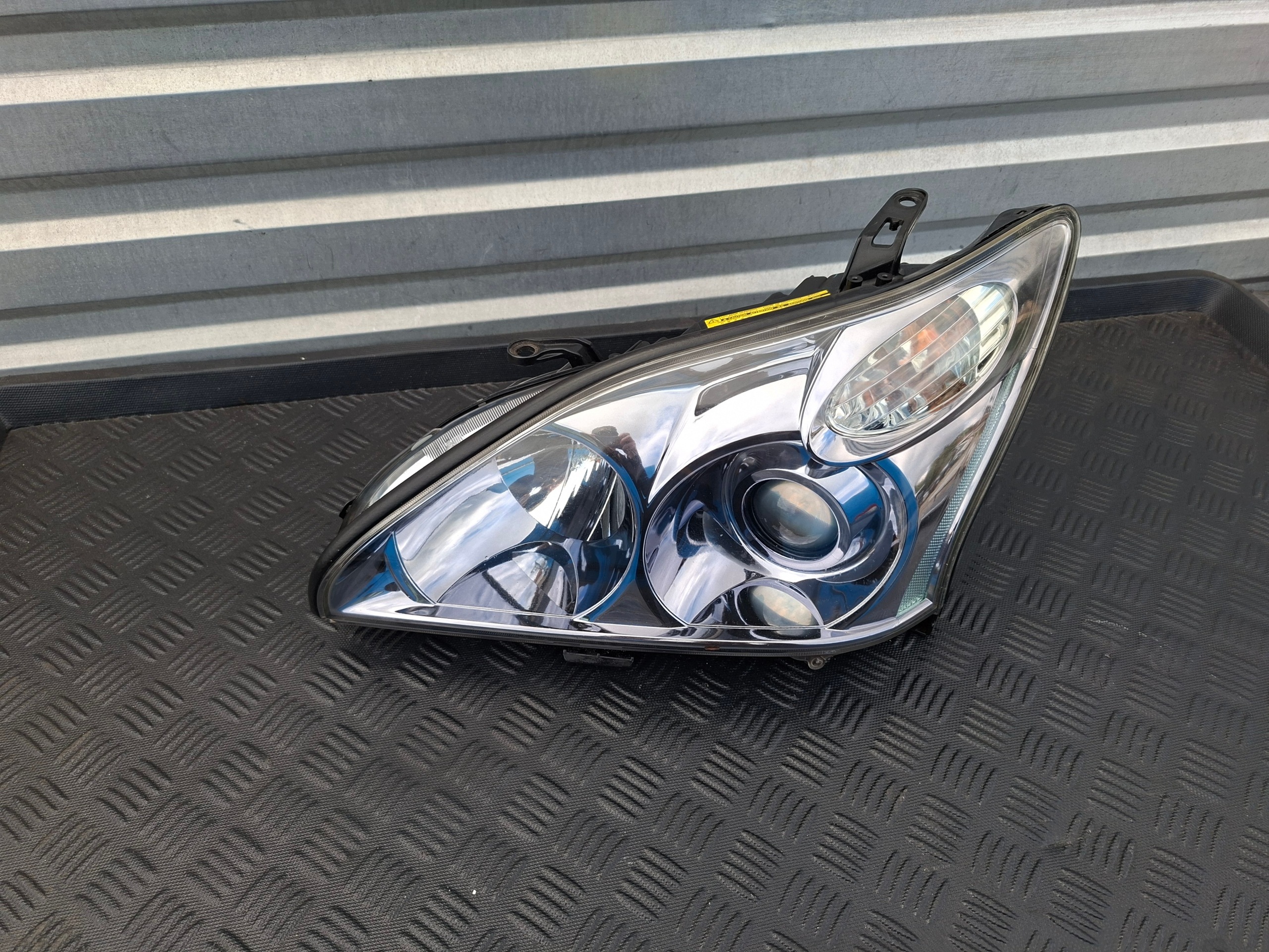 light front left front left XENON EUROPA LEXUS RX II RX400 RX300