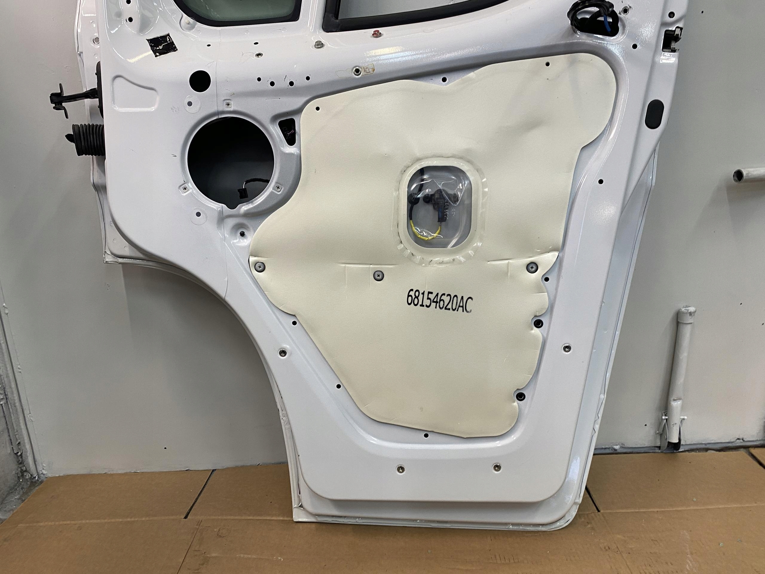 DUCATO BOXER JUMPER 14- door front right BIALE 2 mouldings