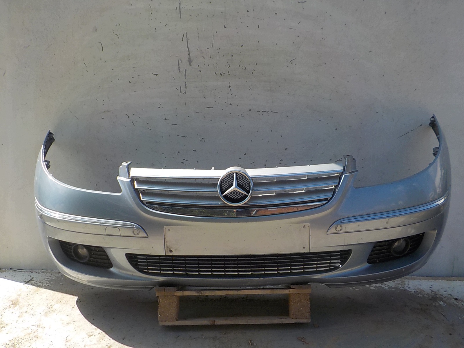 601 MERCEDES-BENZ KLASA A (W169) bumper front front