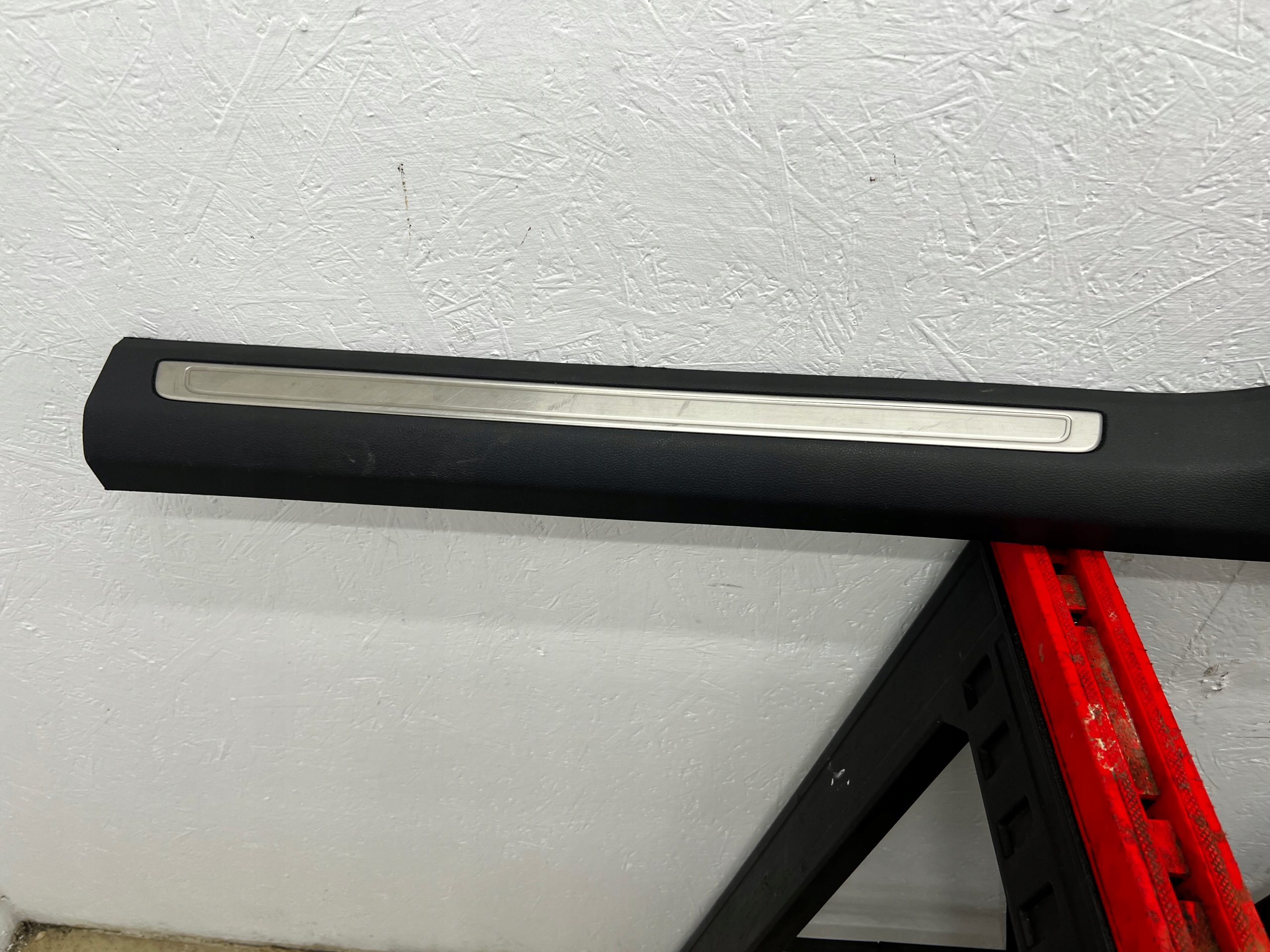 lišta kryt PRAHU pravá VW PASSAT B8 3G0853372E