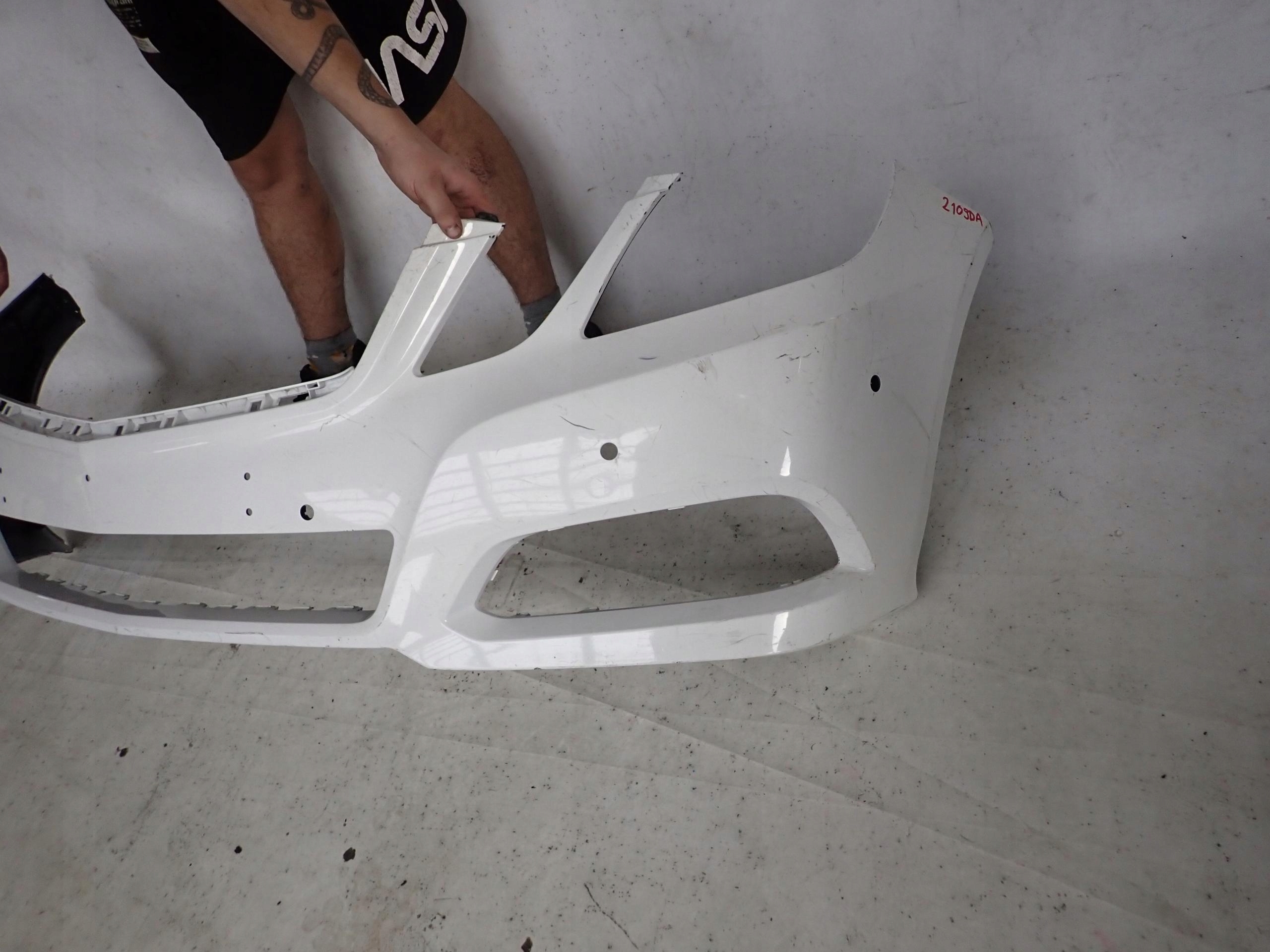 MERCEDES E-KLASA W212 AVANGARDE 09-12 bumper front front PDC