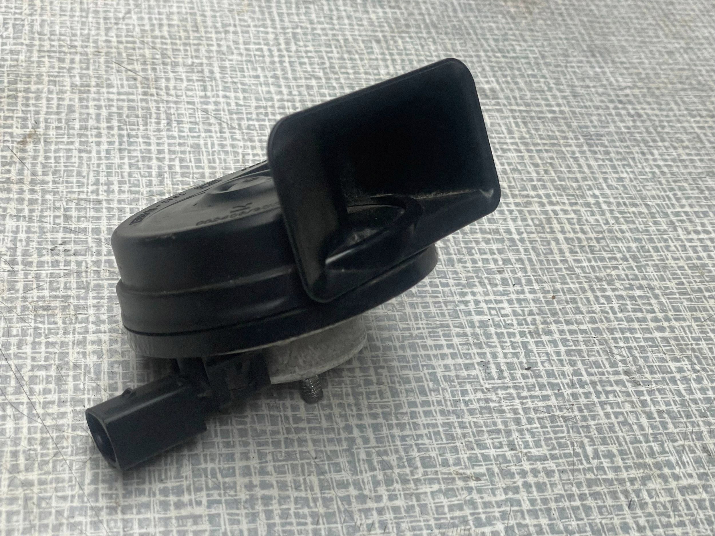 KLAKSON VOLKSWAGEN MULTIVAN T6 7T0951221 Originale @A