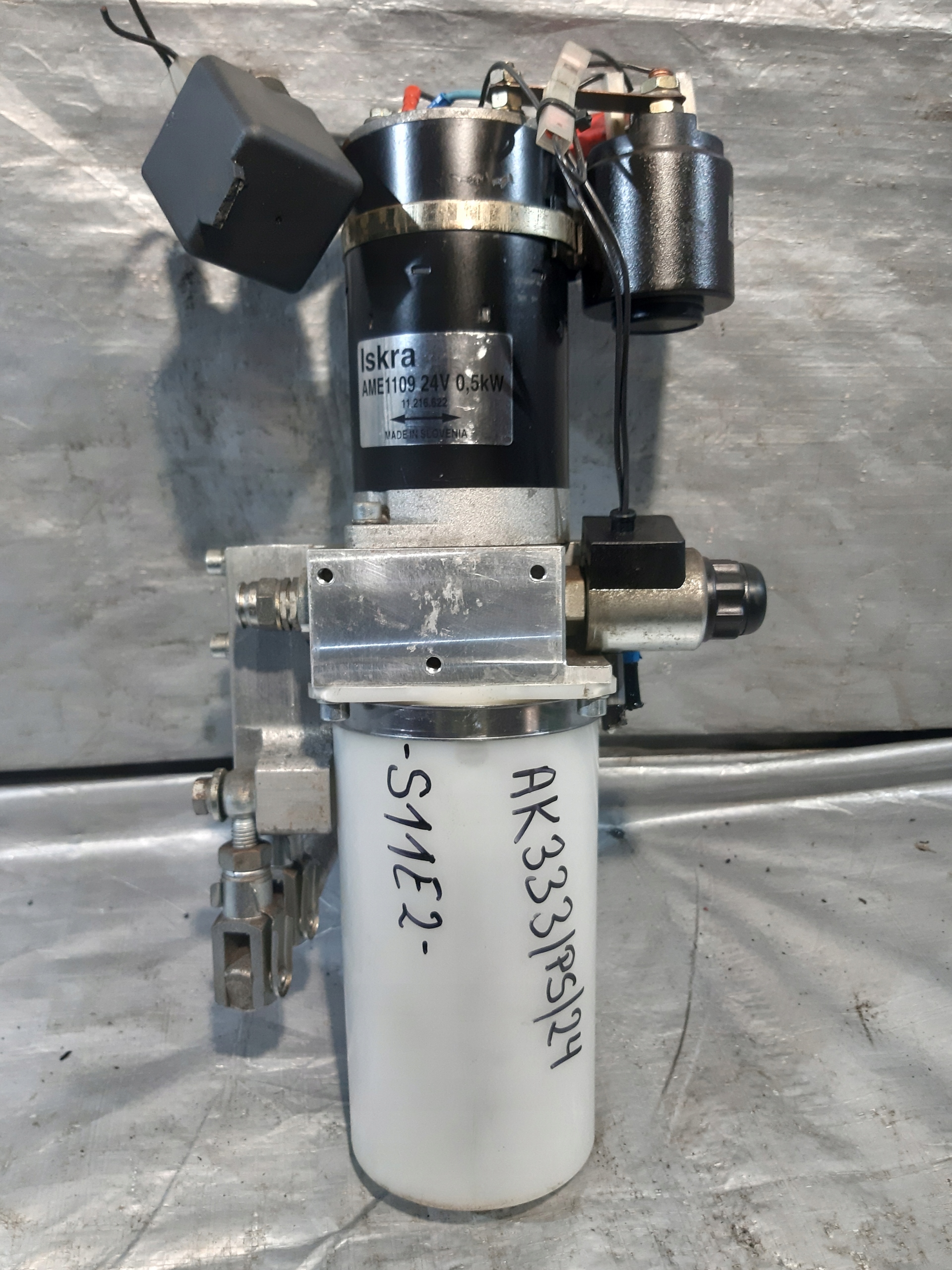 pump HYDRAULICZNO-electrical lifting WYWROTU ISKRA 24V 80A 0,5KW