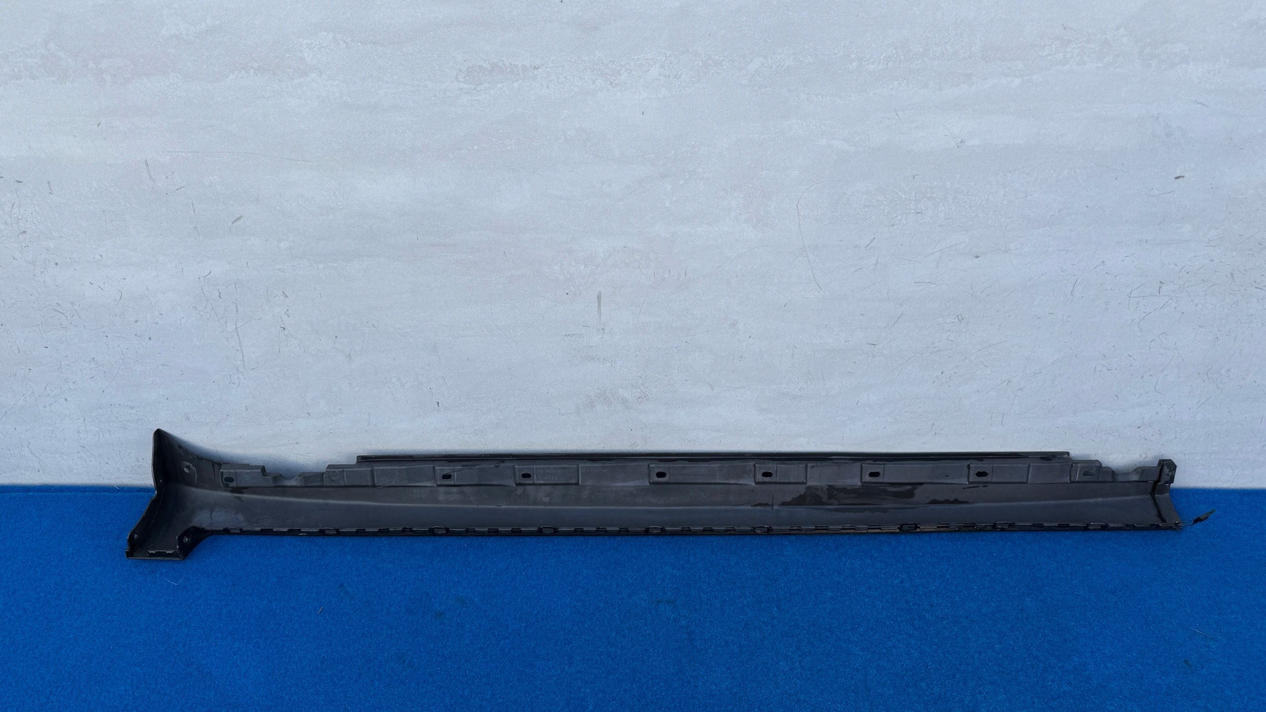 AUDI A4 B7 8E left moulding threshold threshold 8E0853859 H101E