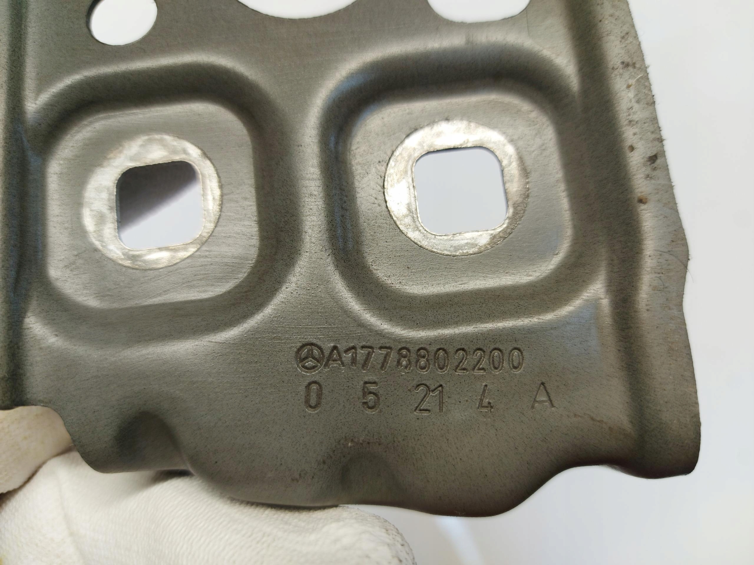 Mercedes GLA II H247 Support plaque Aile Droit