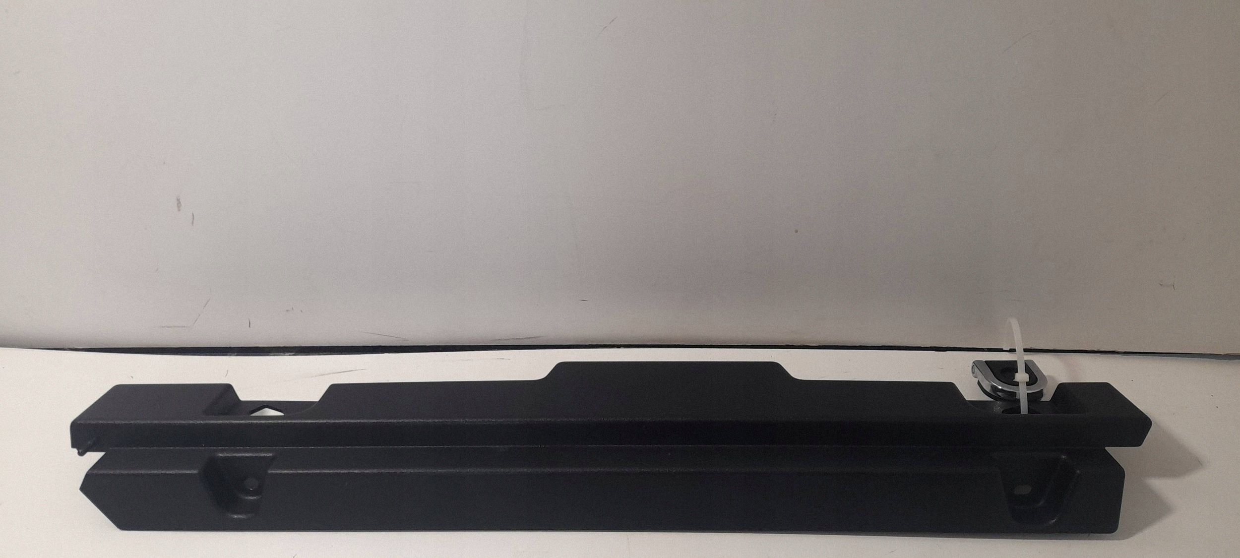Land Rover Defender L663 moulding right boot L8B2-45530-A (LD55)