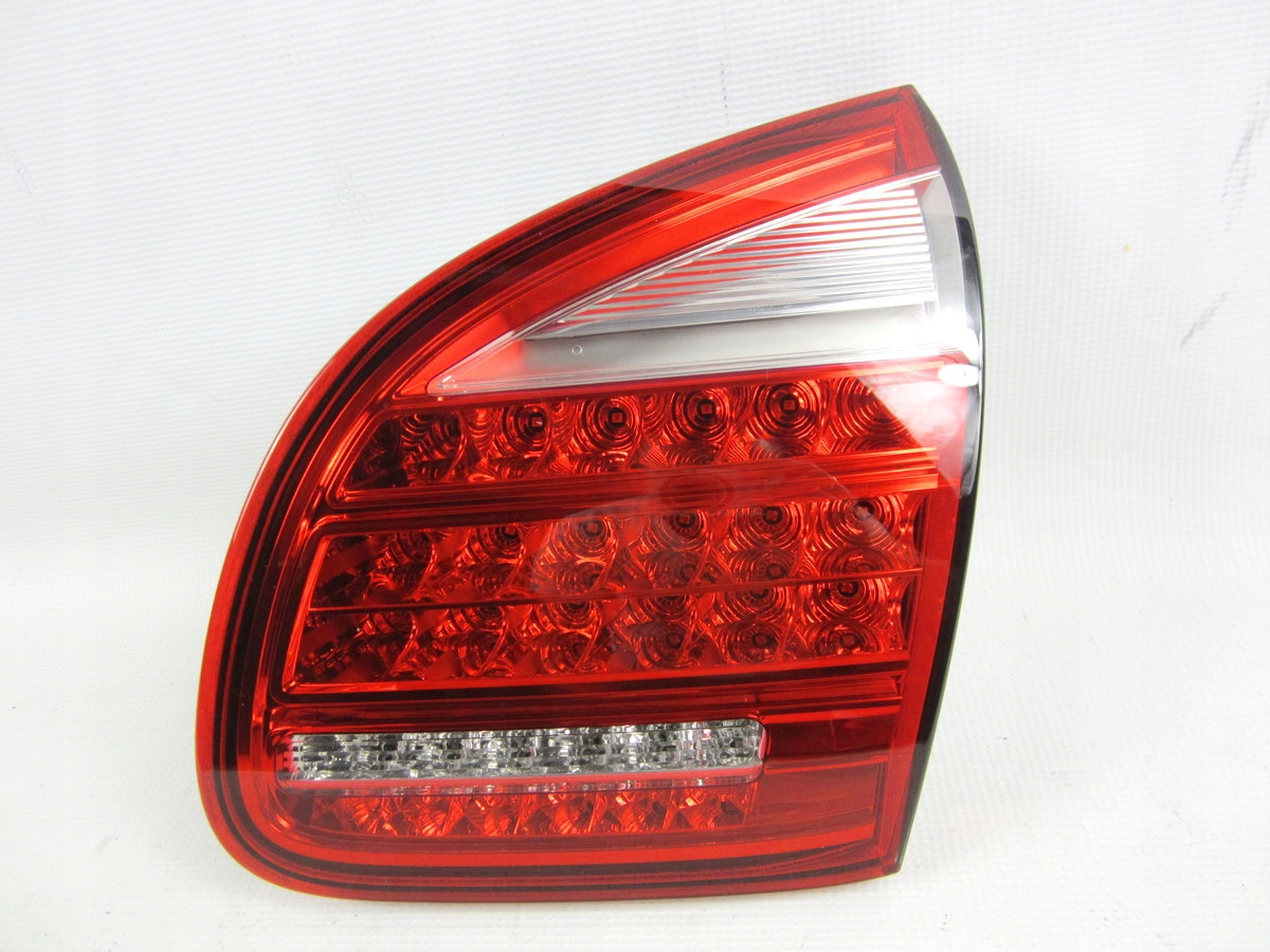 light rear rear part right bonnet Porsche Cayenne S II 958 7P5 92A