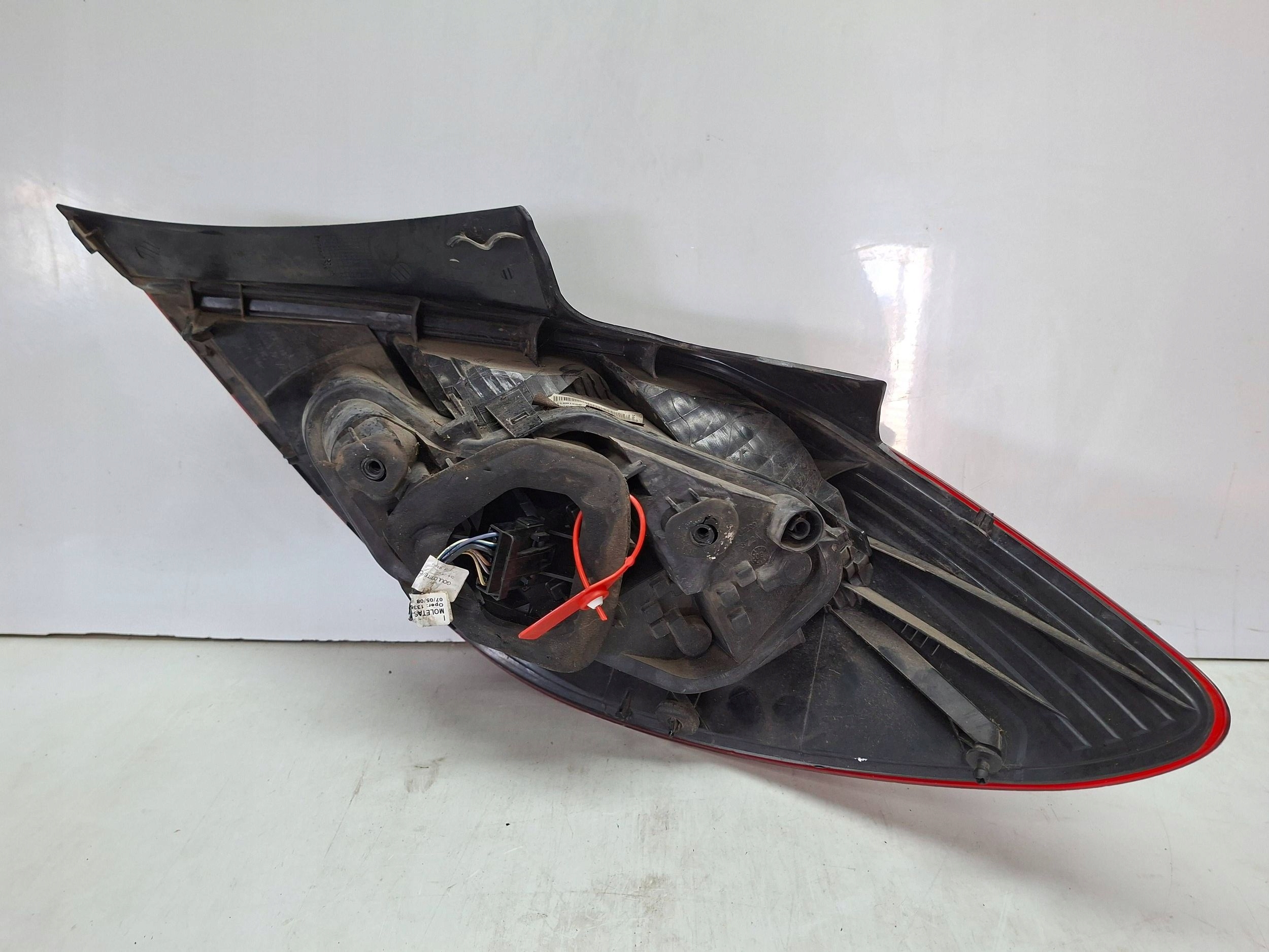 Licht hinten links 89392995 OPEL CORSA D 5D 2006
