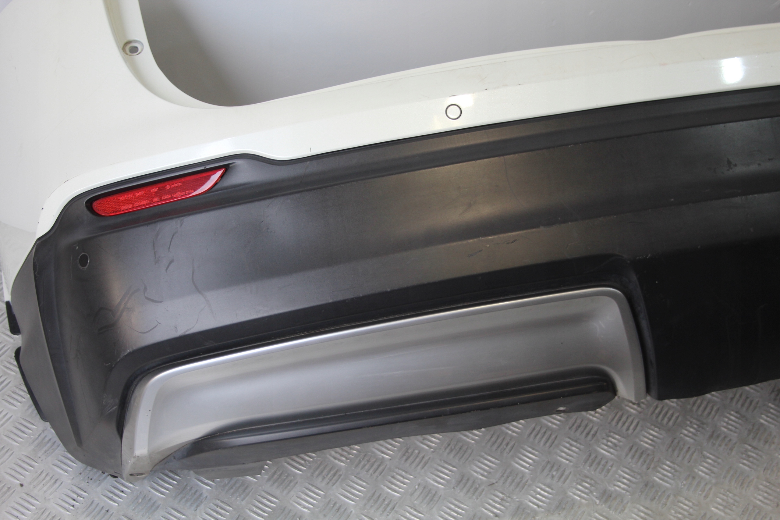 bumper rear part rear 4X PDC QASHQAI J11 LIFT