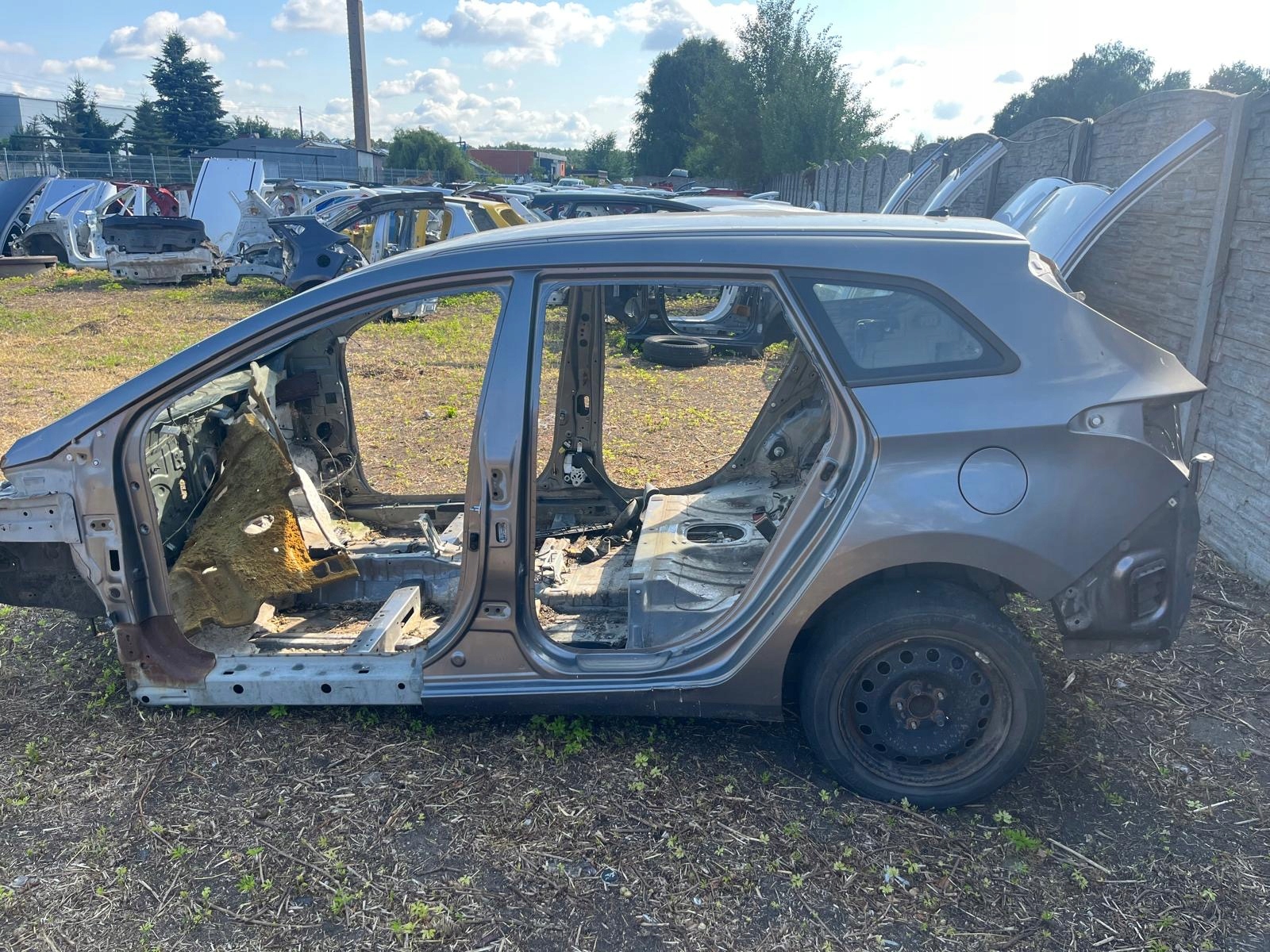 HYUNDAI I30 II KOMBI right threshold pillar 2012