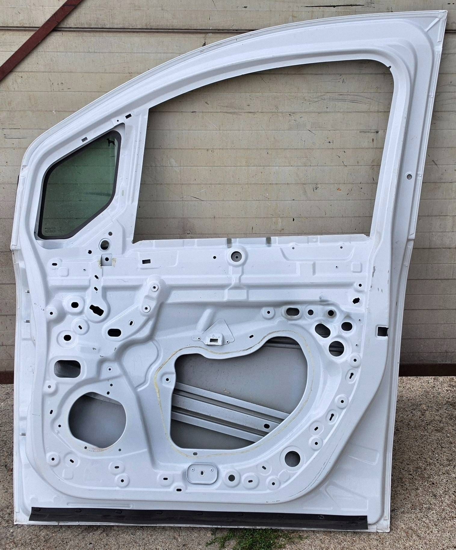 Renault Kangoo III 801108545R door front right