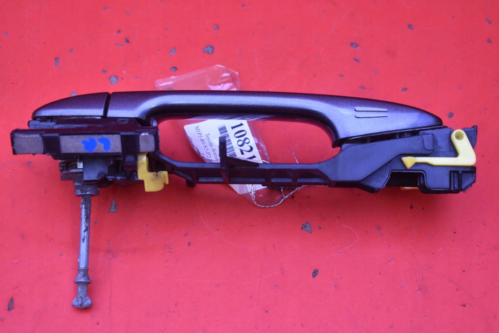 handle left front front 1G3 TOYOTA AVENSIS T27 09-11