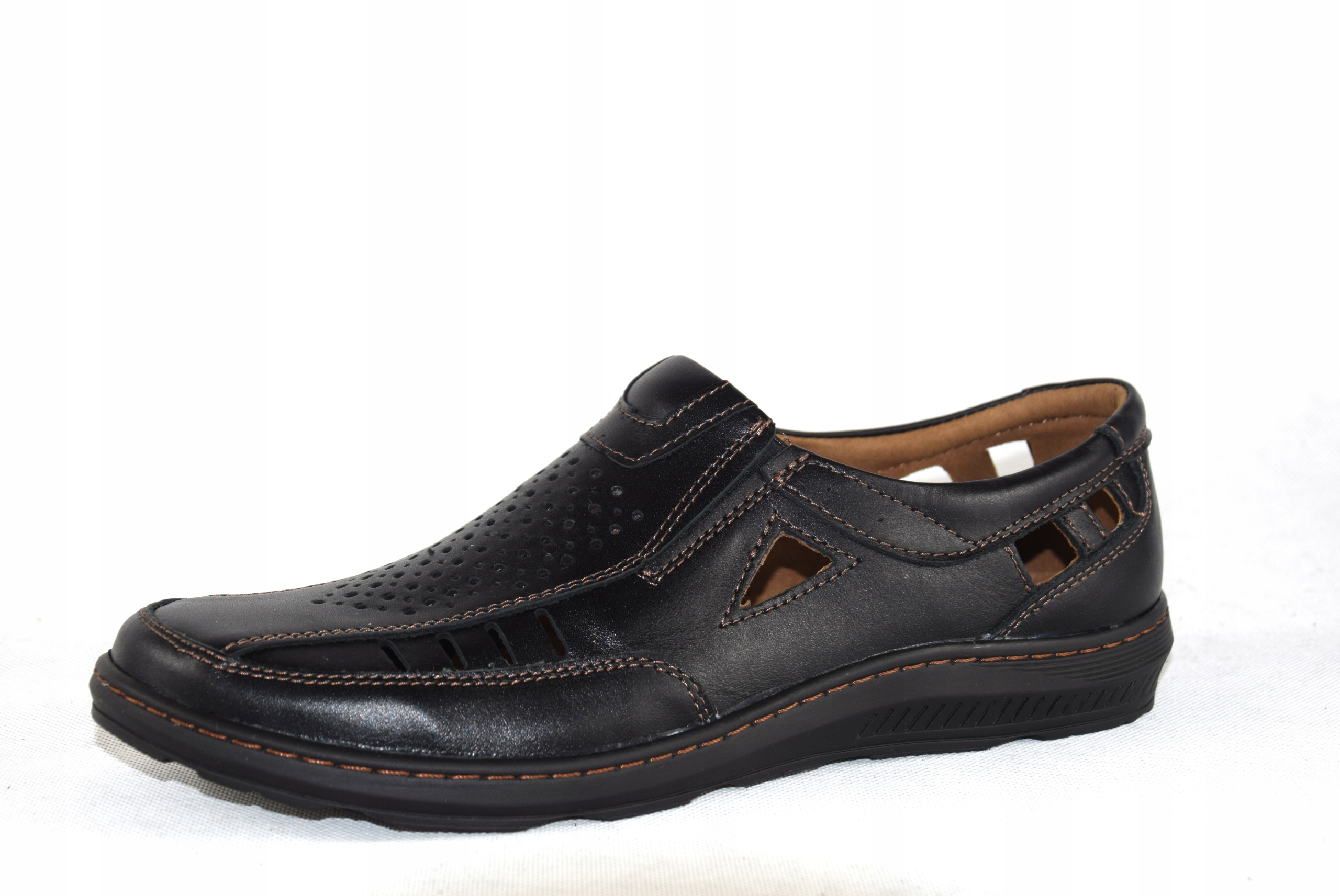 

Czarne buty z dziurkami na lato buty ze skóry 117
