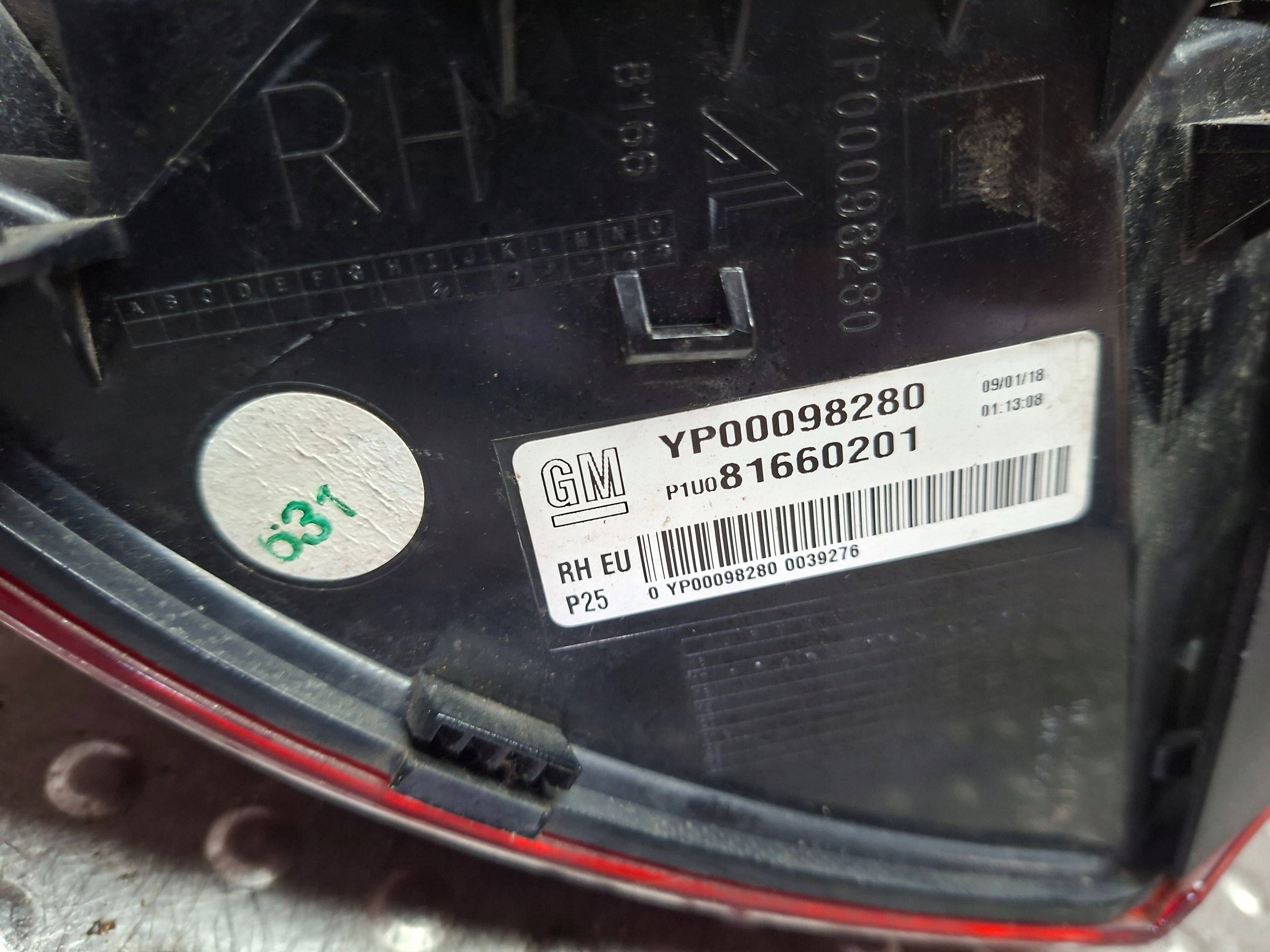 light right rear part YP00098280 OPEL GRANDLAND 2017