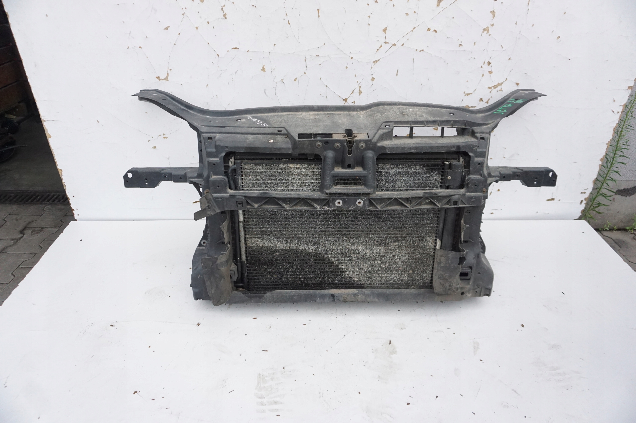 WZMOCNIENIE CHŁODNICE PAS VW JETTA A5 2.0 TDI