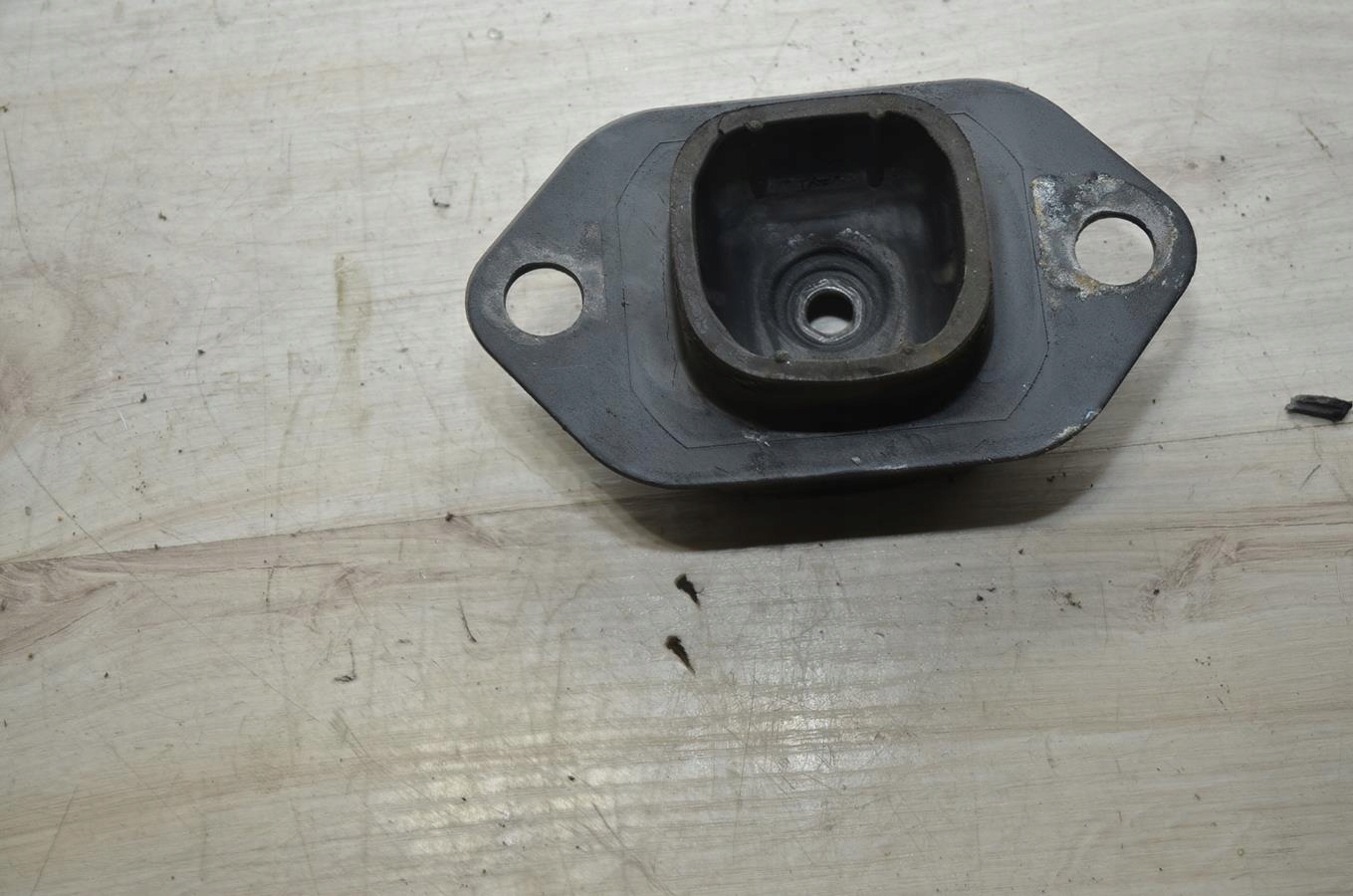 gearbox mounting 1.6 DCI Renault Kadjar
