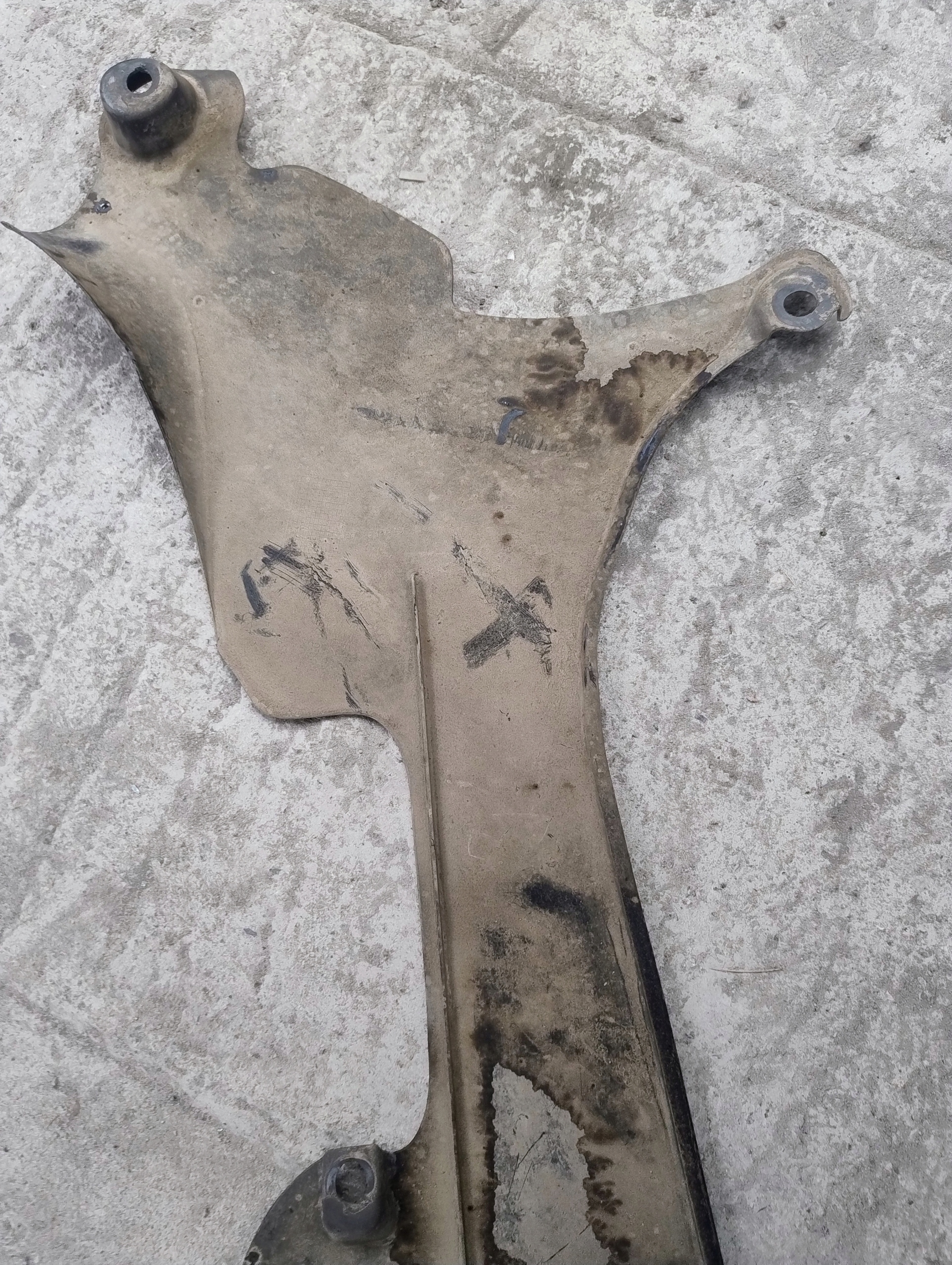 AUDI A4 B6 Blende Abdeckung Unterfahrschutz links 8E0825219B