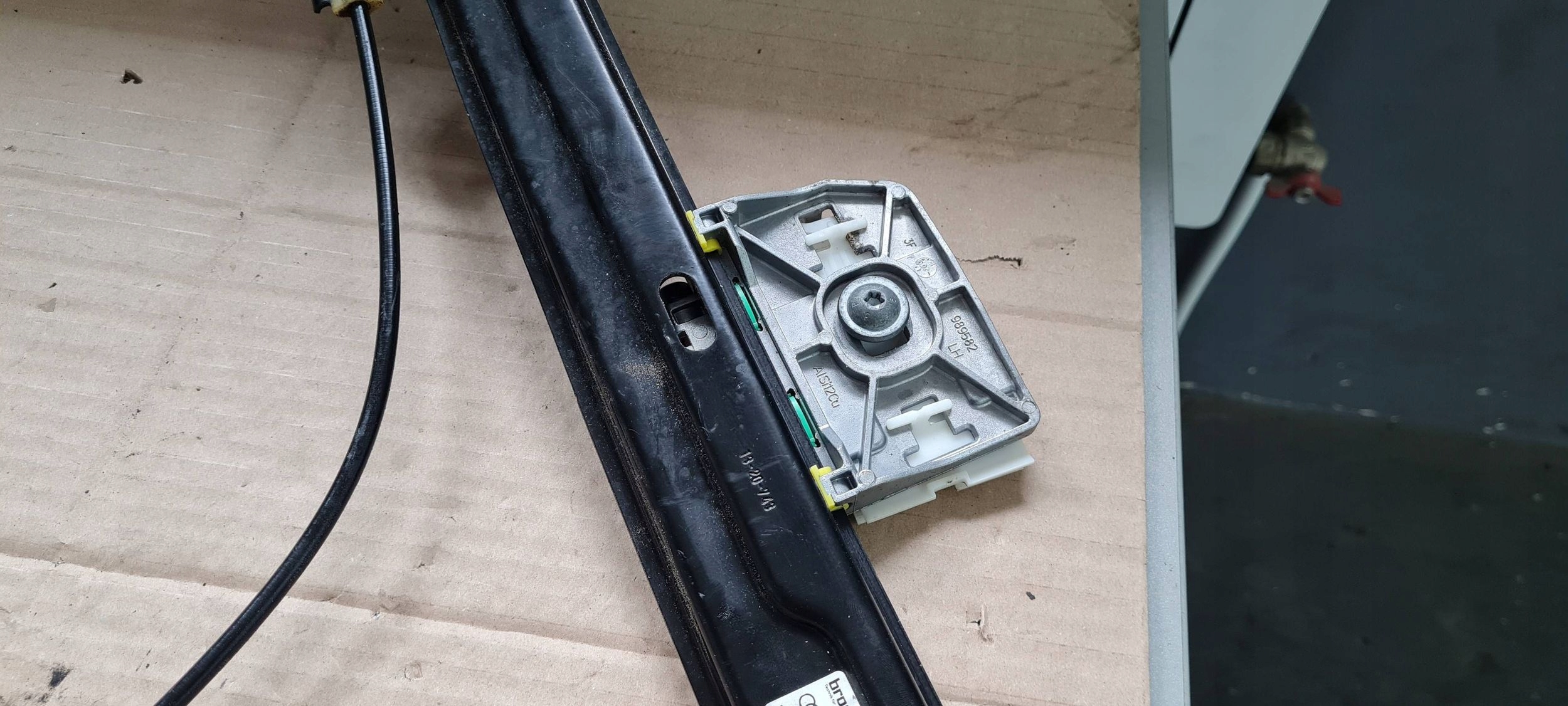 SQ8 4M RSQ8 Q8 mechanism window regulator left front 4M8837461