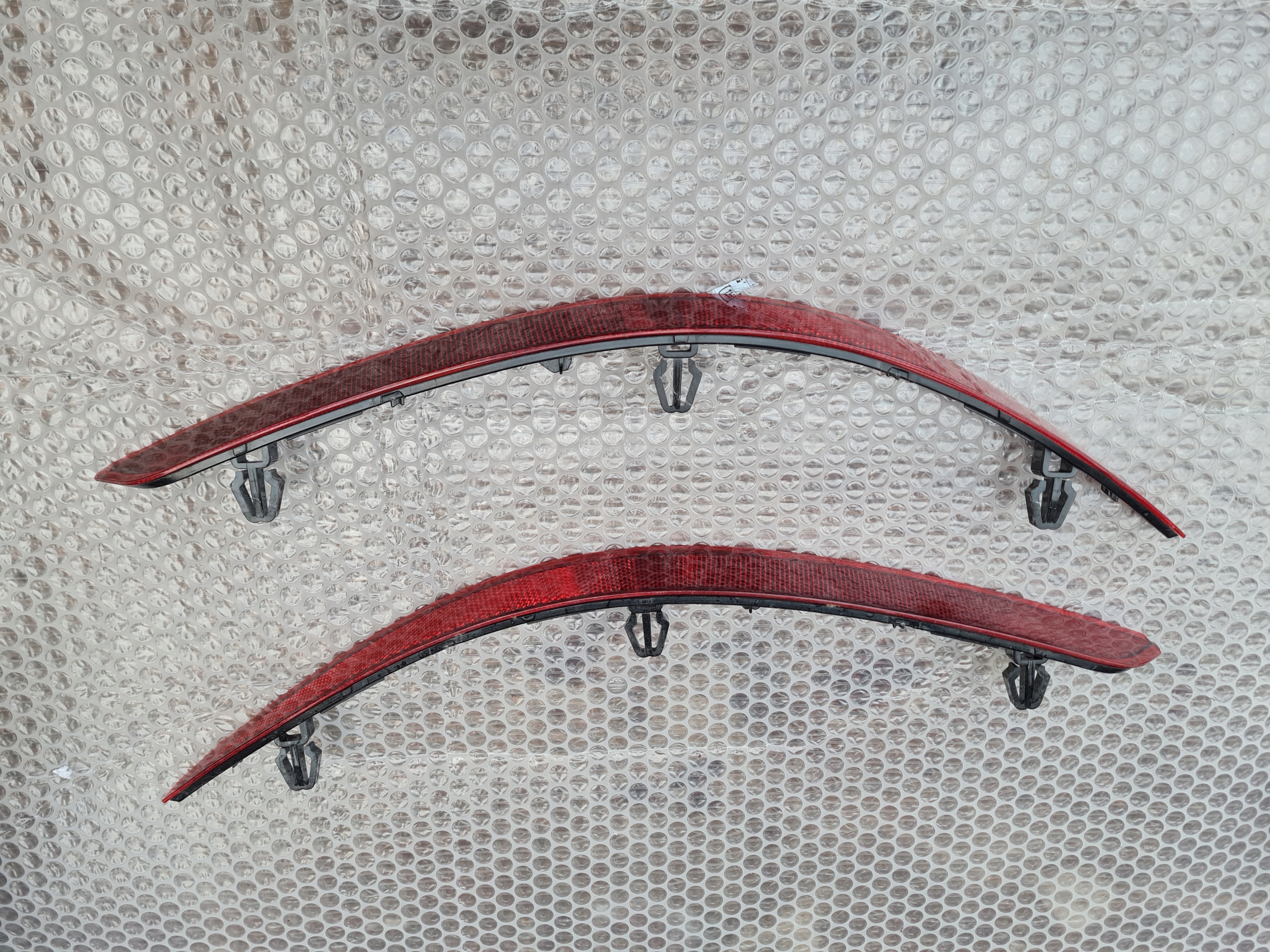 AUDI Q3 83A ODBLASK LEWY PRAWY ZDERZAK TYŁ