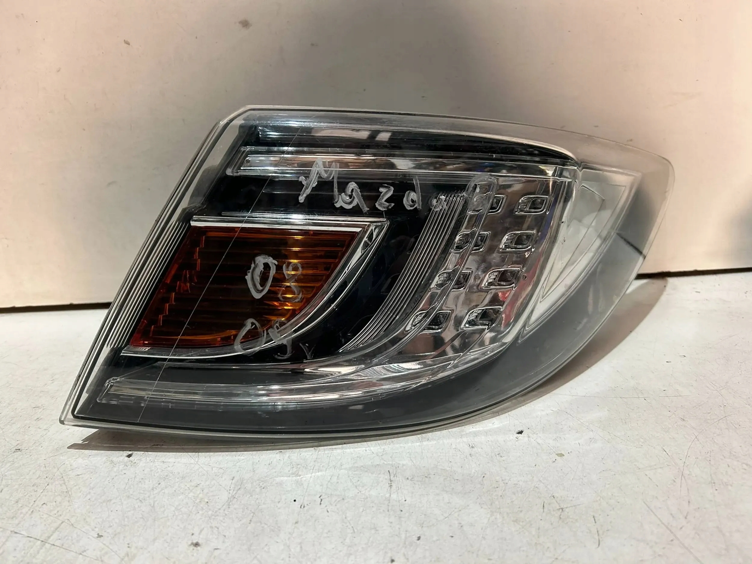 Lampa tył prawy Mazda 6 2010