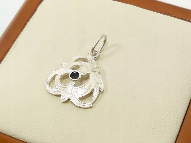 STARODAWNA SREBRNA ZAWIESZKA P.925