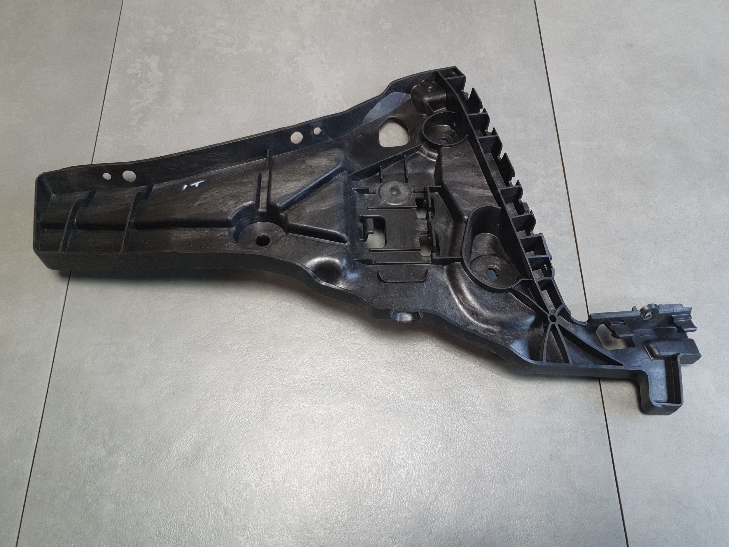 Audi A3 8Y bumper bracket left rear part 8Y4807377