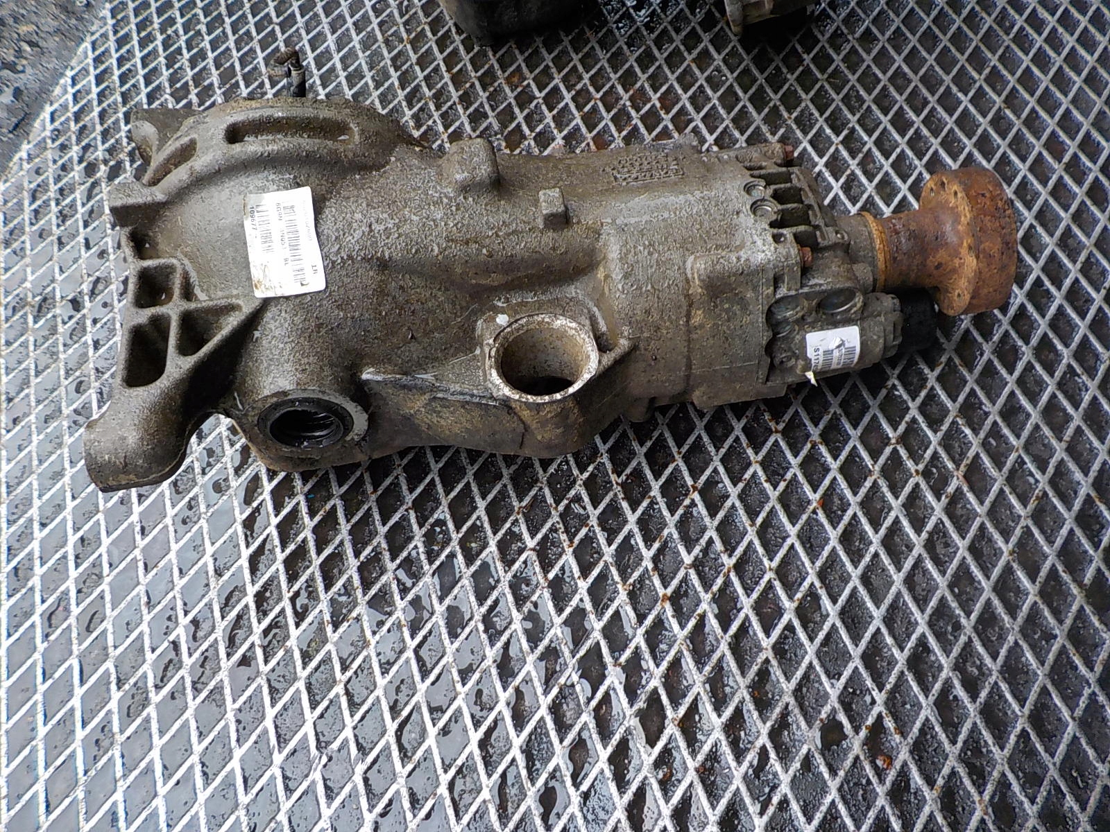 LAND ROVER FREELANDER 2.2 diff differential differential 6G9N-4N053-BL 6520112000