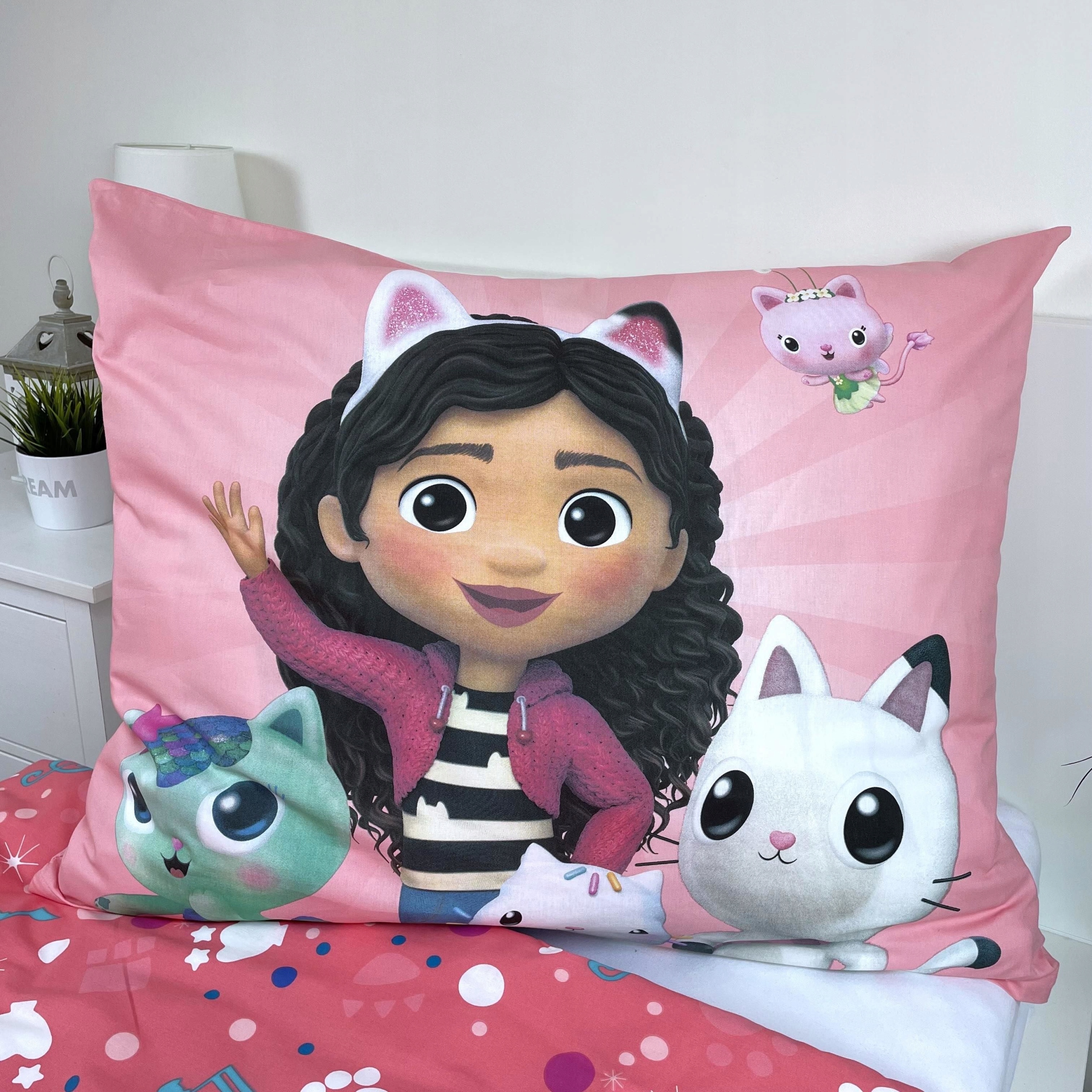 POŚCIEL 140x200 GABBY'S DOLLHOUSE KOCI DOMEK GABI 05 Marka Jerry Fabrics