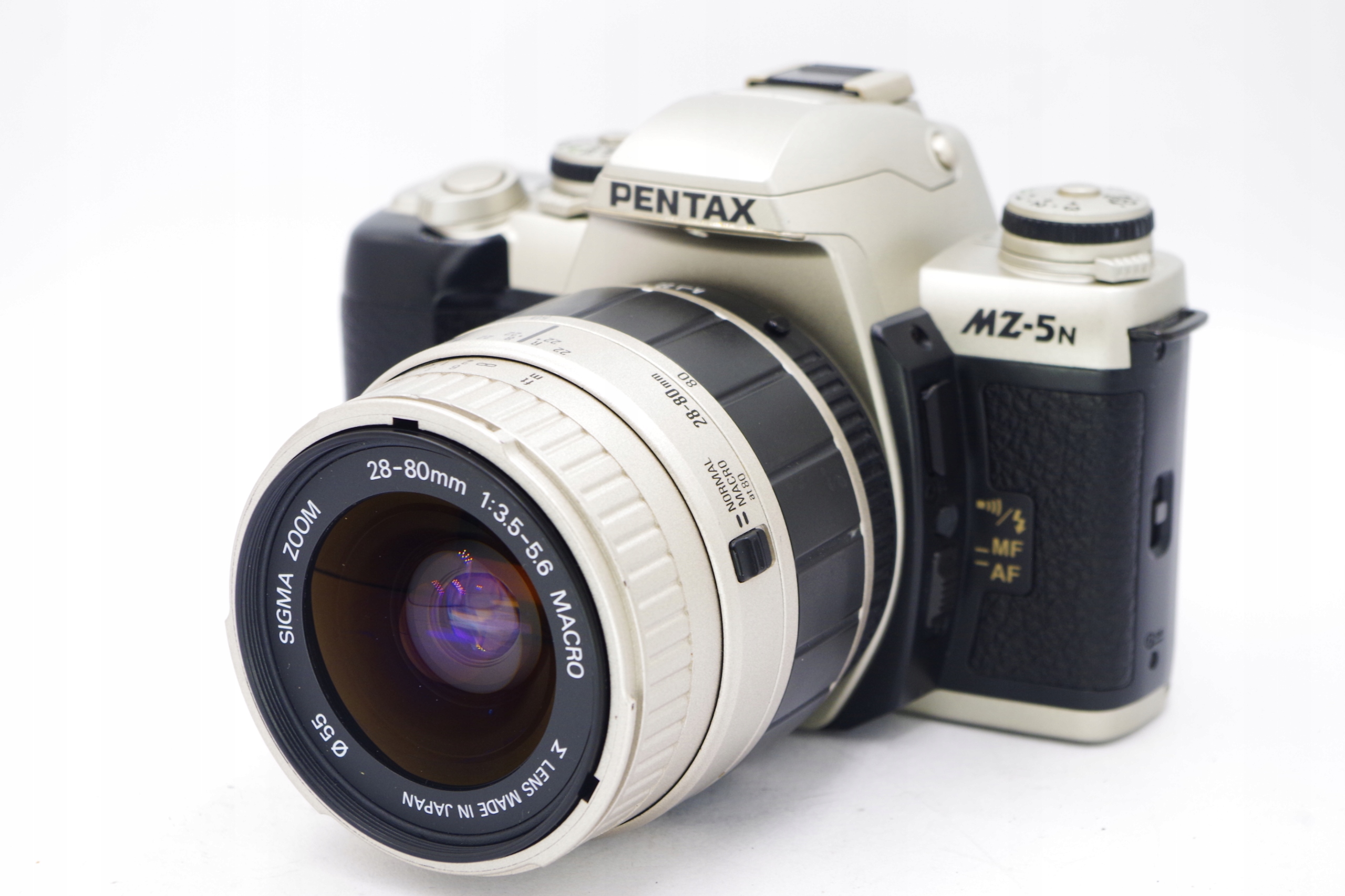 PENTAX MZ-5n + SIGMA ZOOM 28-80mm 3.5-5.6 Stan Rewelacja Model PENTAX MZ-5n + SIGMA ZOOM 28-80mm 3.5-5.6