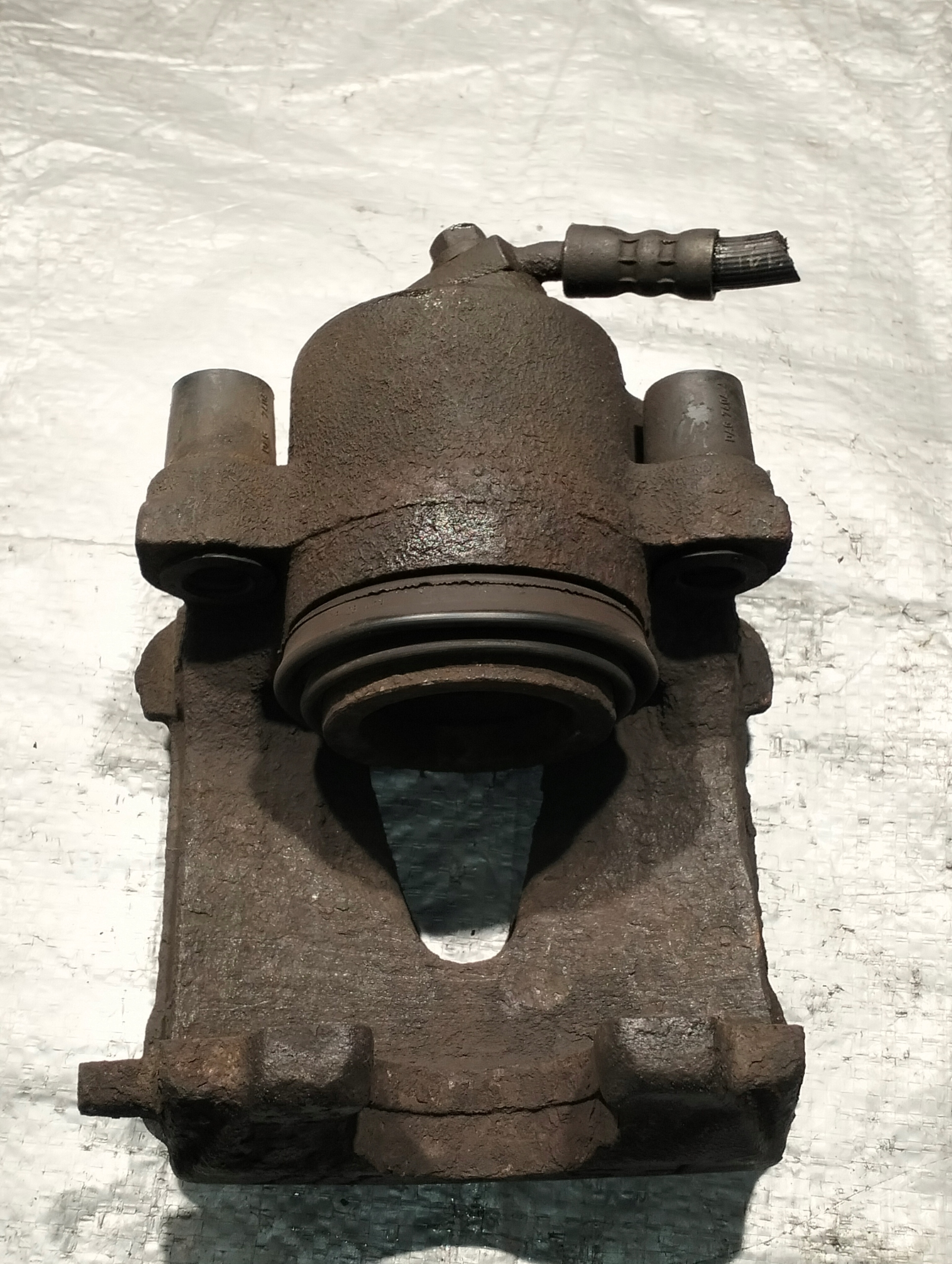 caliper brake right front AUDI A3 8L 97r 1.6B
