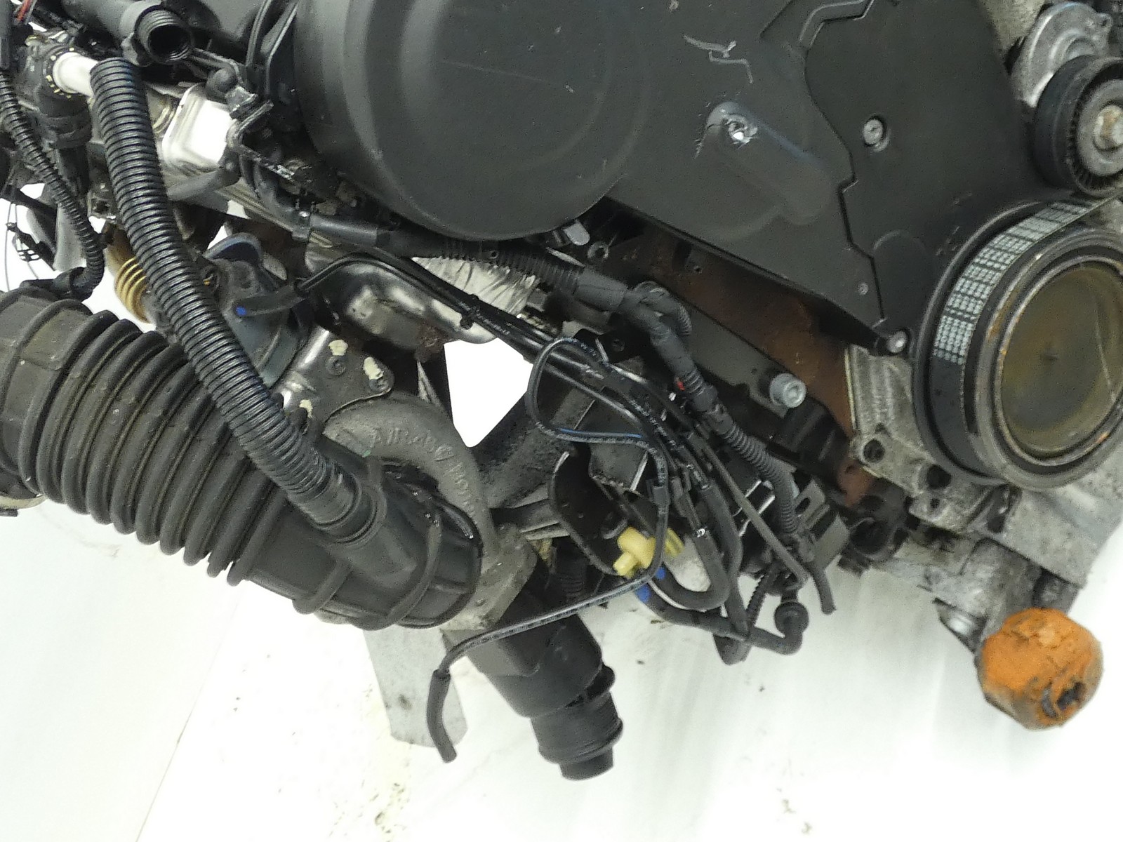 engine pillar CGL CGLC AUDI A4 B8 A5 8T Q5 8R 2.0 TDI 130KW / 177KM