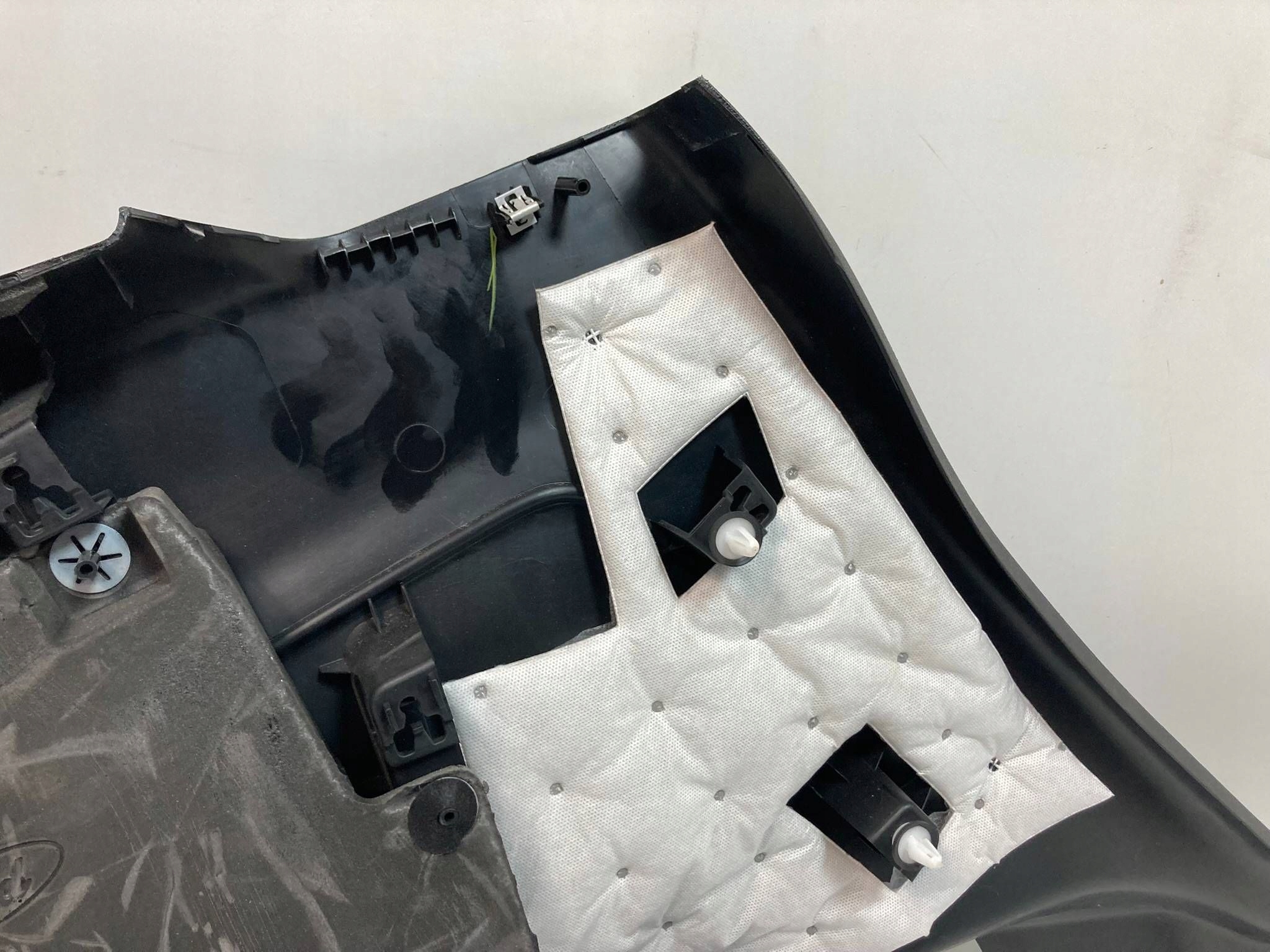 Ford Mustang VI side rear right FR3B-6331012-A