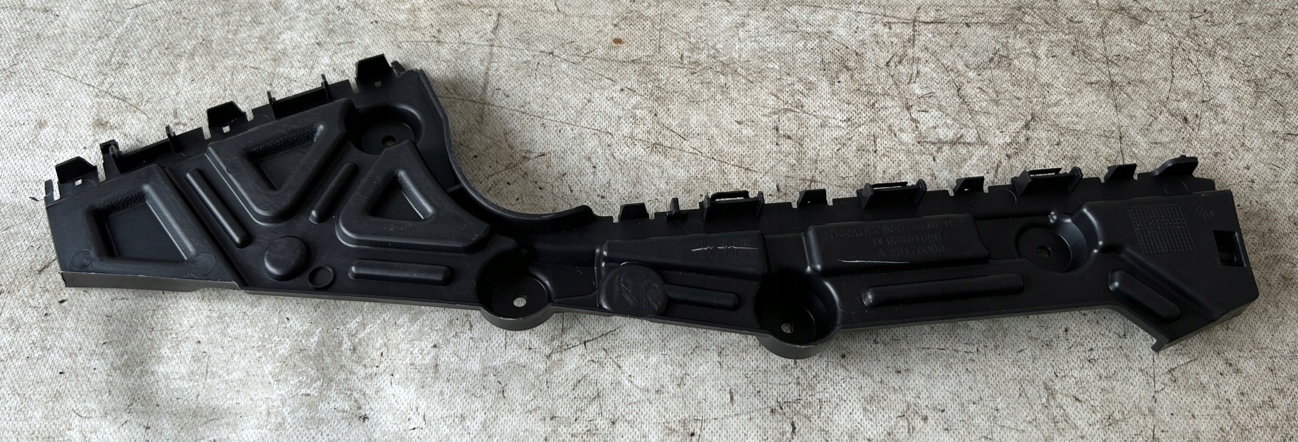 bumper bracket right rear part VIVARO B NV300 TRAFIC III