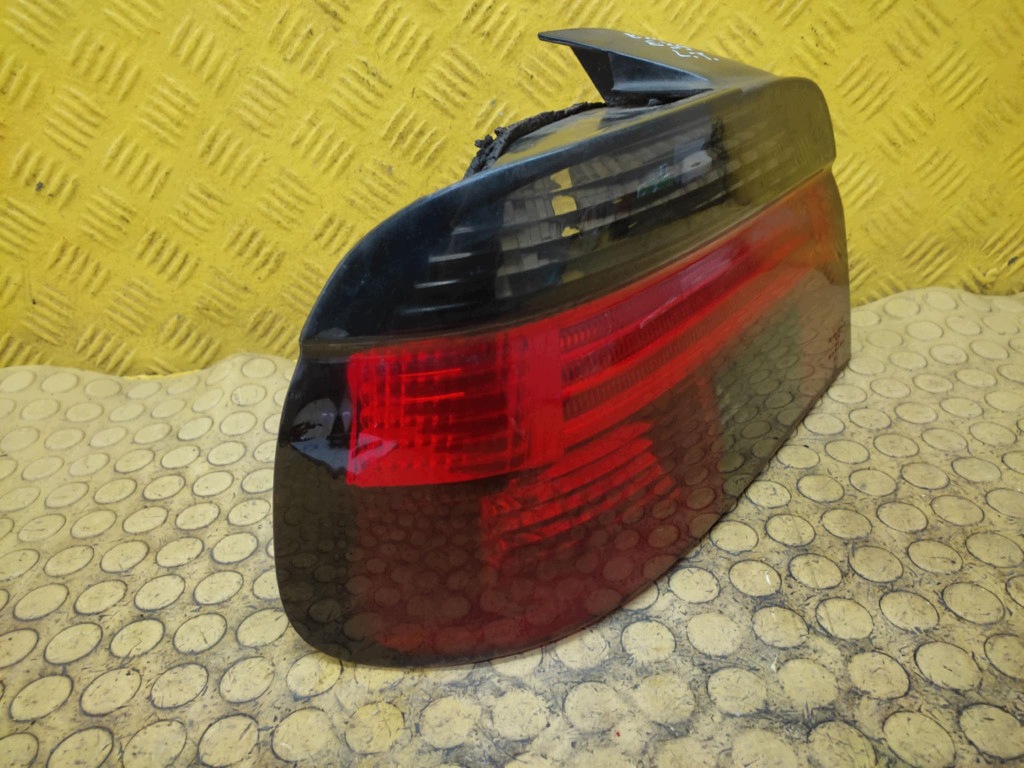 BMW E39 light left rear part