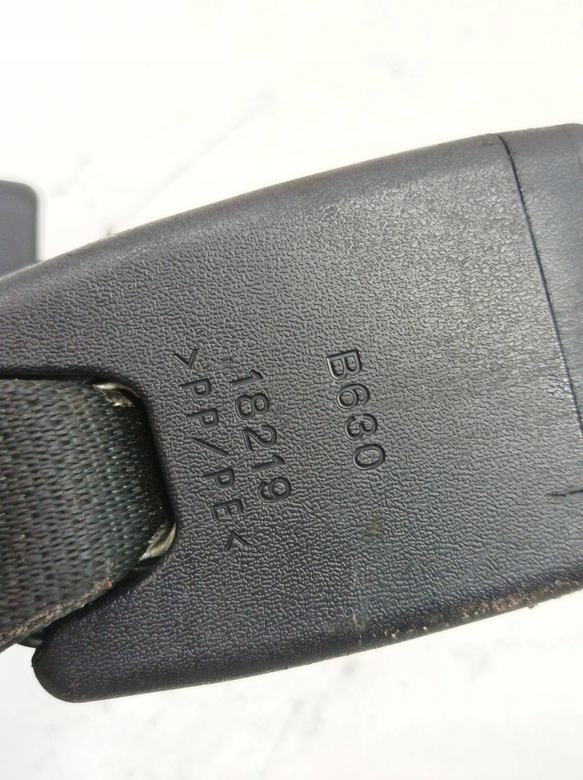 Fixation arbre ceintures sécurité de Sécurité Arrière KANAPY Lexus NX et (2014- 2021 )