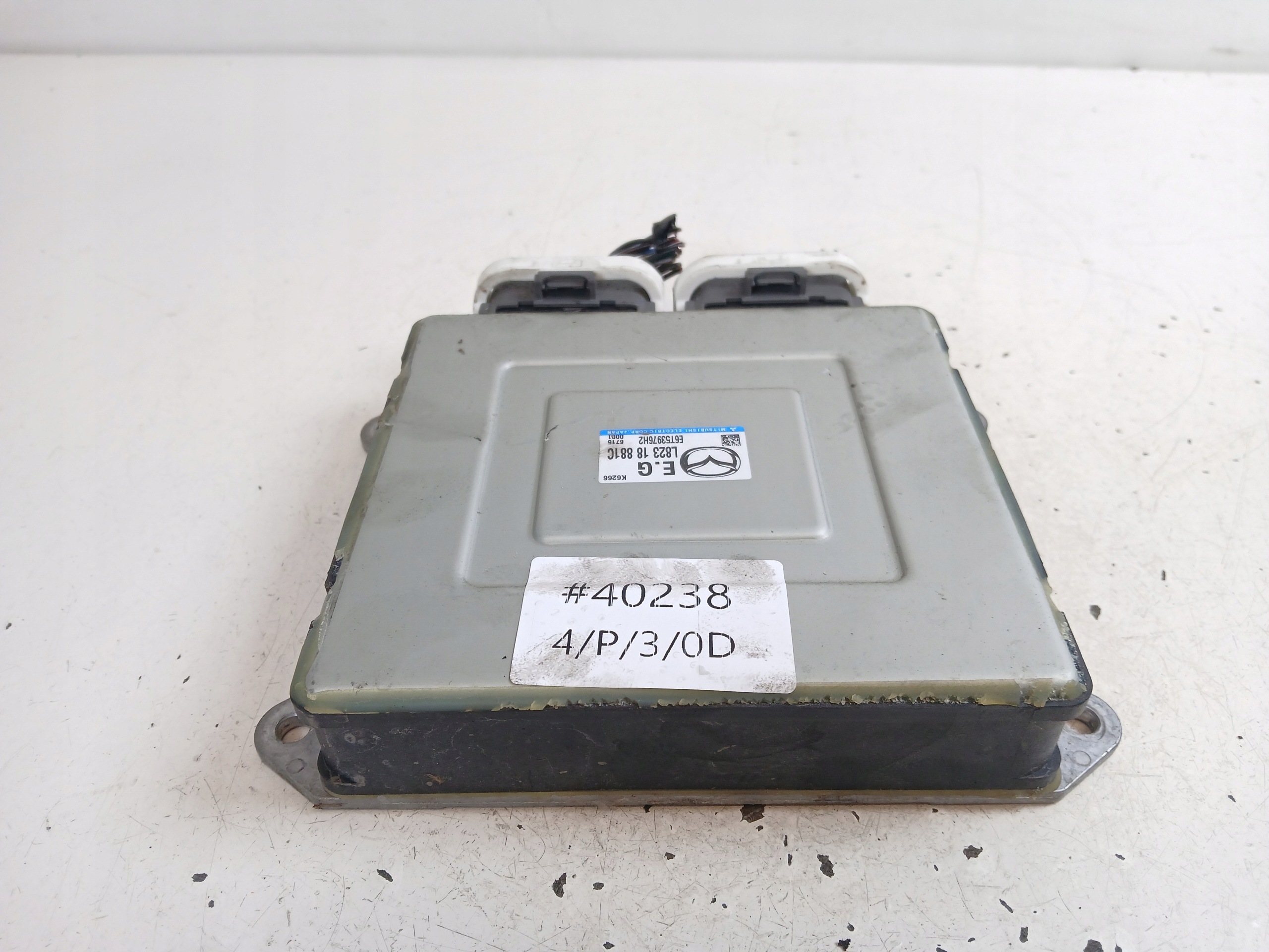 MAZDA 5 CR et 1.8 unité de commande électronique uce moteur ordinateur L82318881C