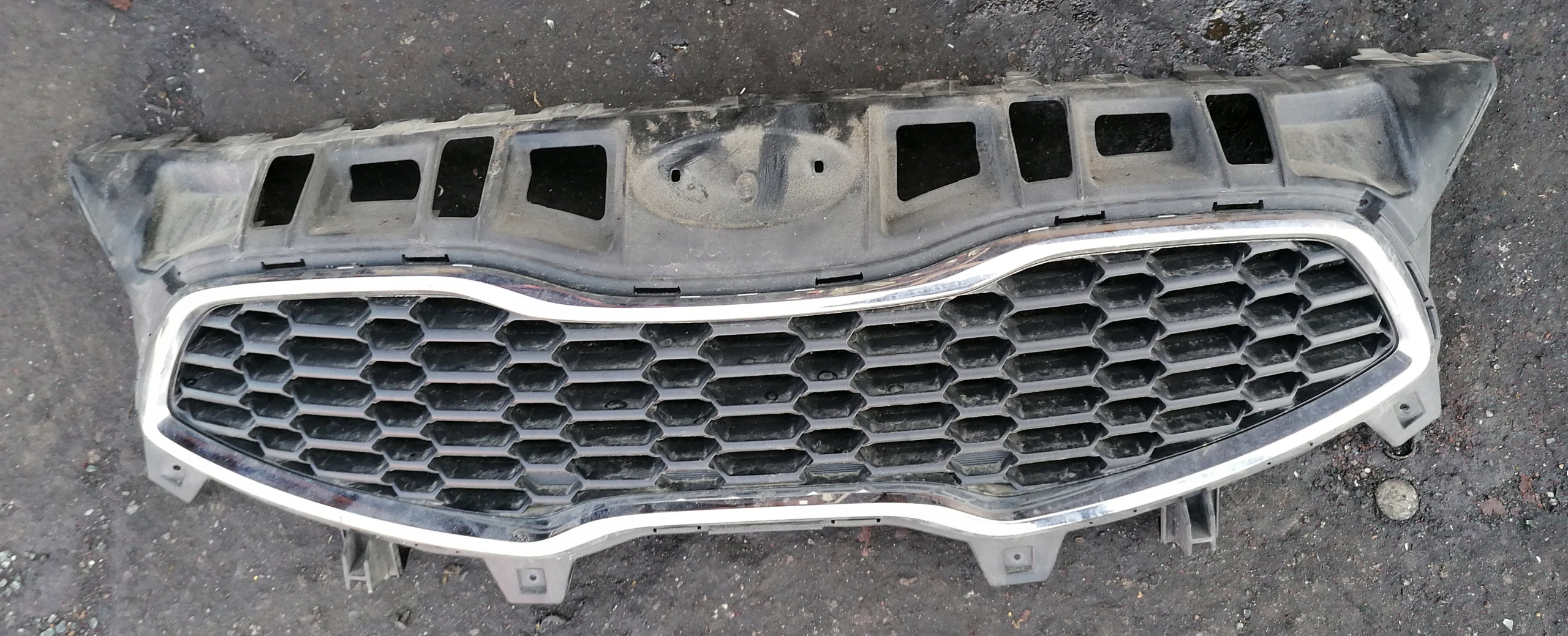KIA CEED II 13r GRILL ATRAPA CHŁODNICY PRZÓD CHROM