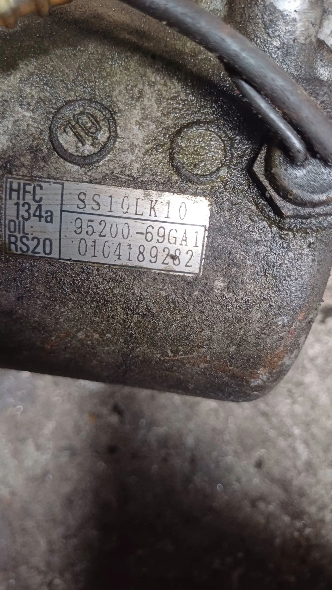 suzuki WAGON R+ 2000 Компрессоры кондиционера