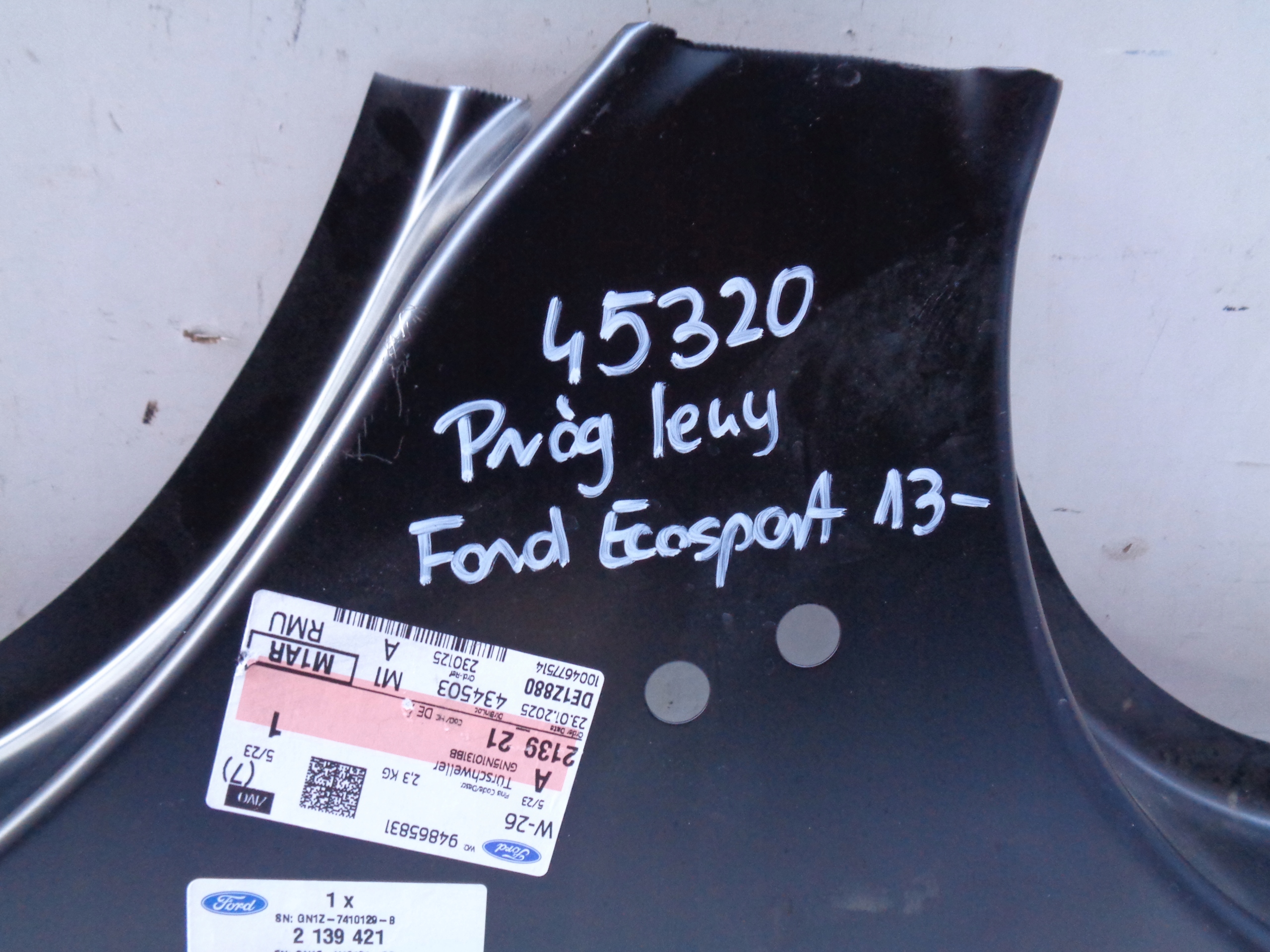 práh levý FORD ECOSPORT 13