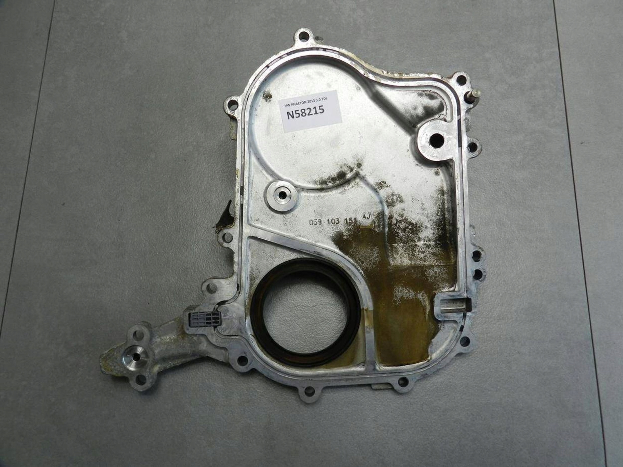 Volkswagen Phaeton cover cams 059103153AN