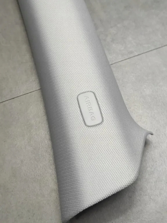 Audi A5 8T Blende Abdeckung SLUPKA rechts 8T8867234