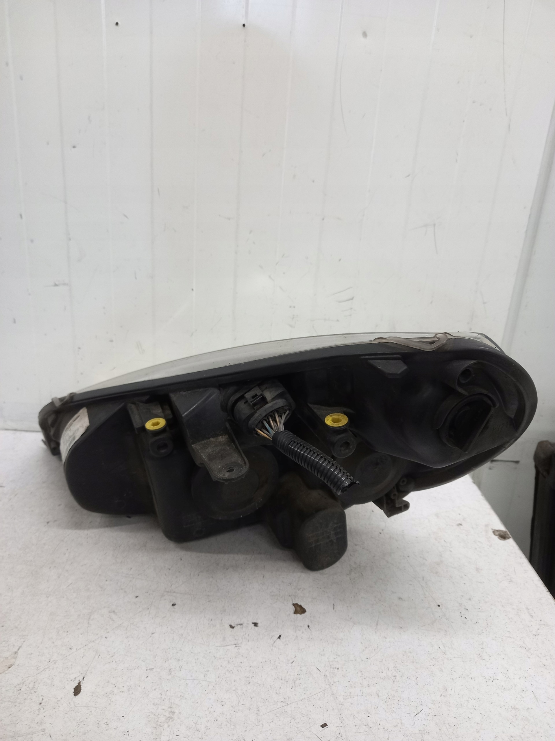light right front FORD GALAXY MK3 S-MAX 6M21-13W029-BL ANGLIK