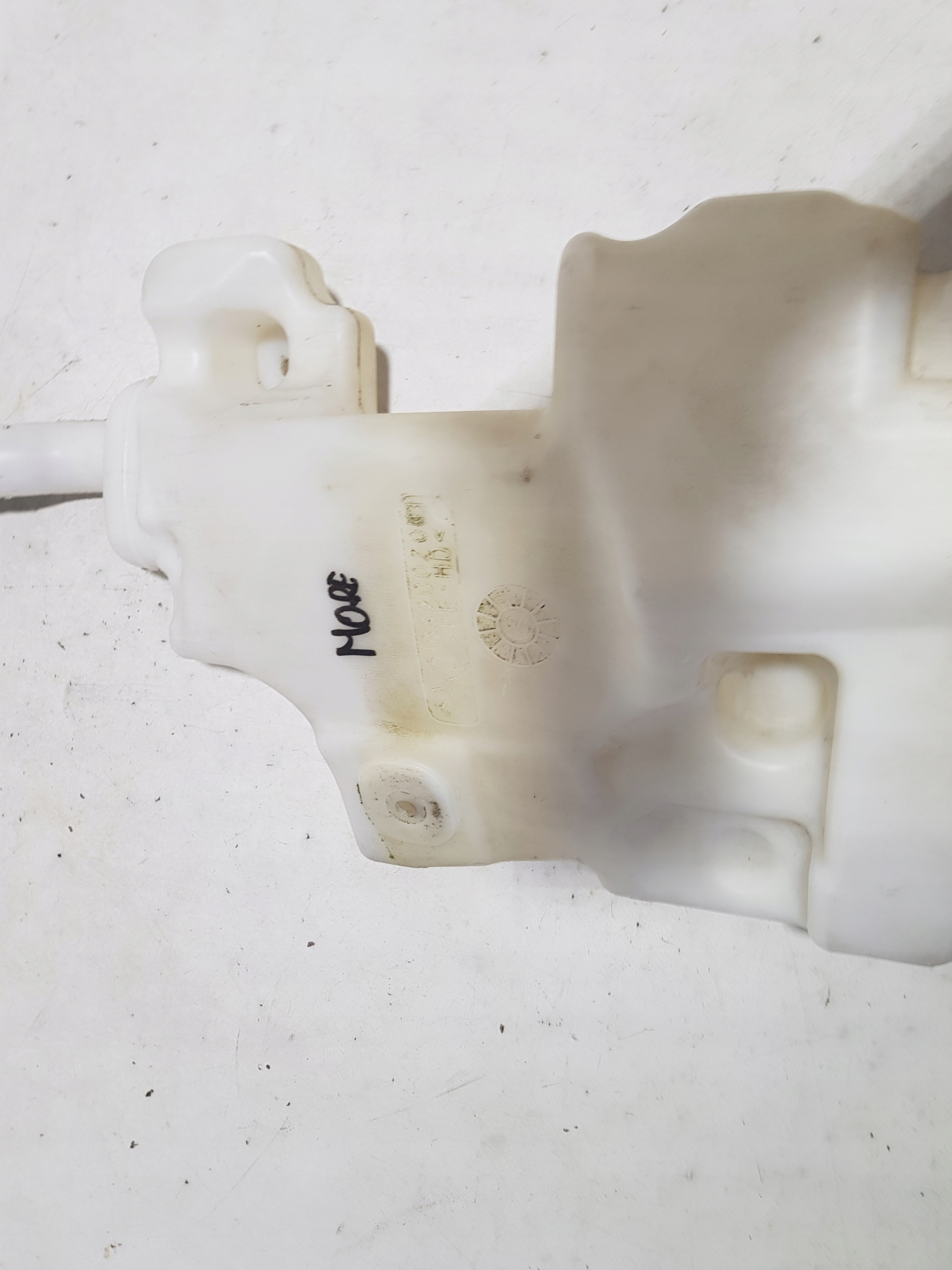 Behälter Spritzdüse MERCEDES W251 A2518690020